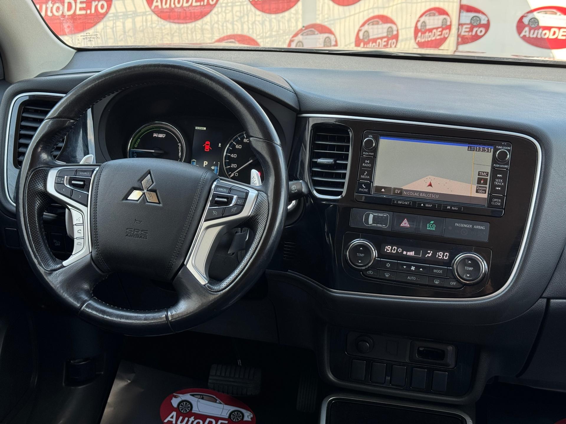 Mitsubishi-Outlander