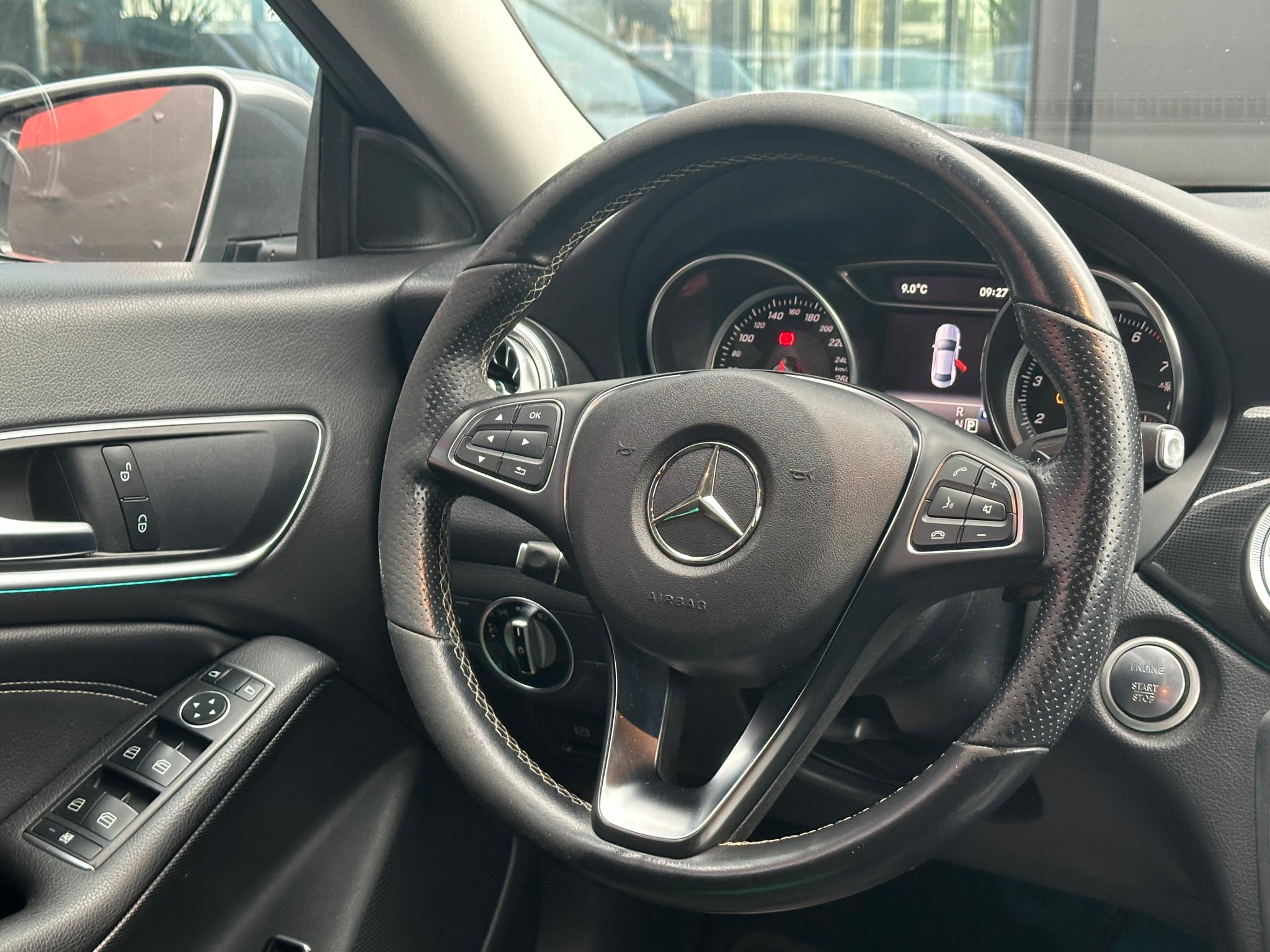 Mercedes-Benz-CLA