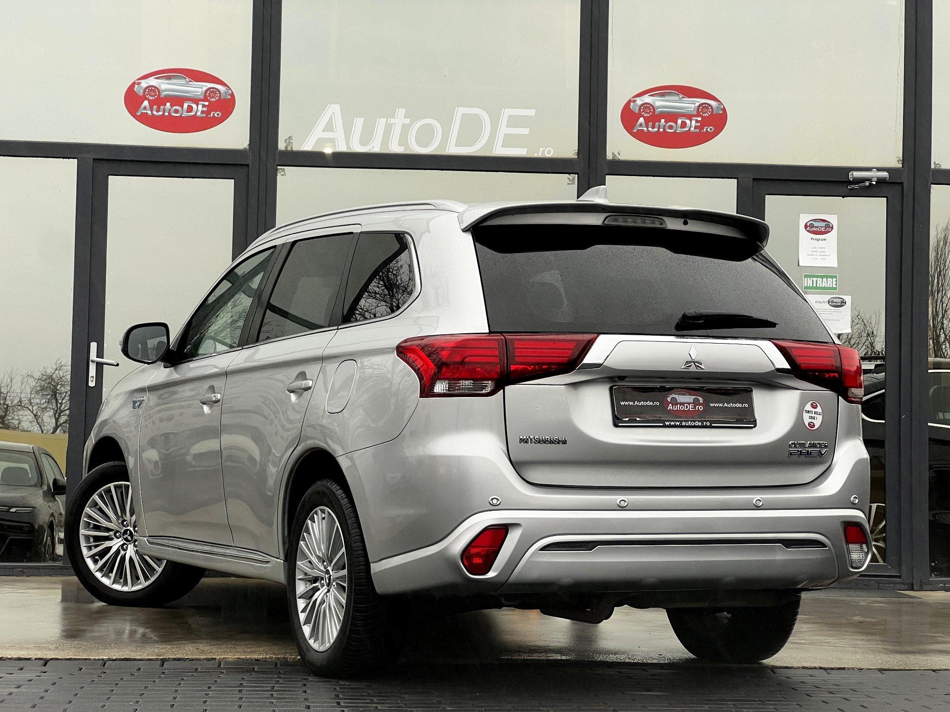 Mitsubishi-Outlander