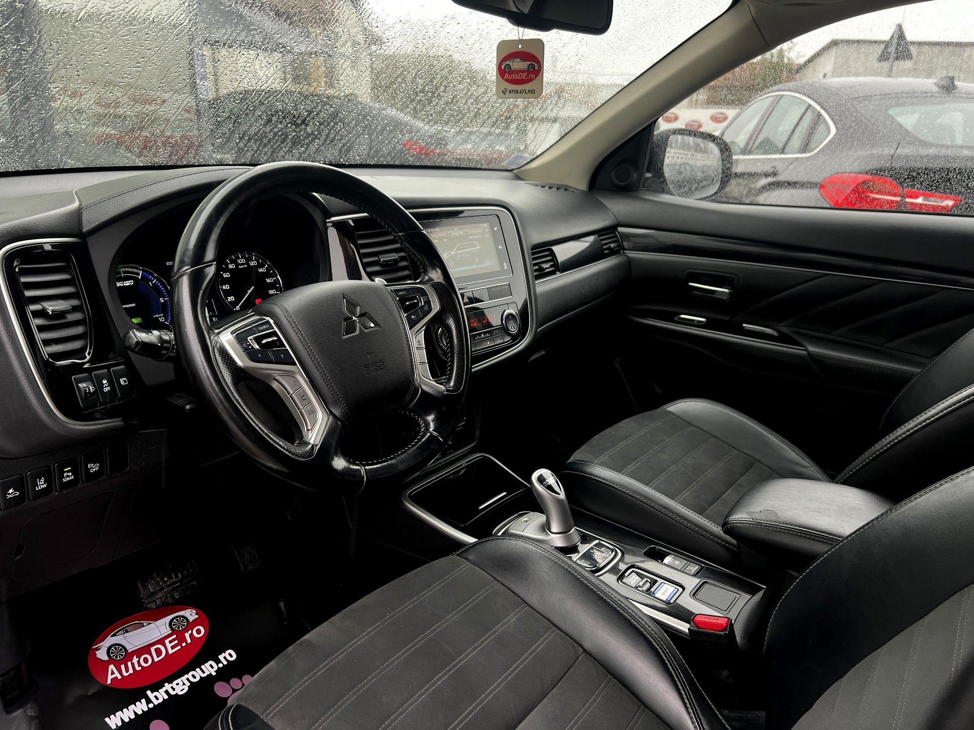 Mitsubishi-Outlander