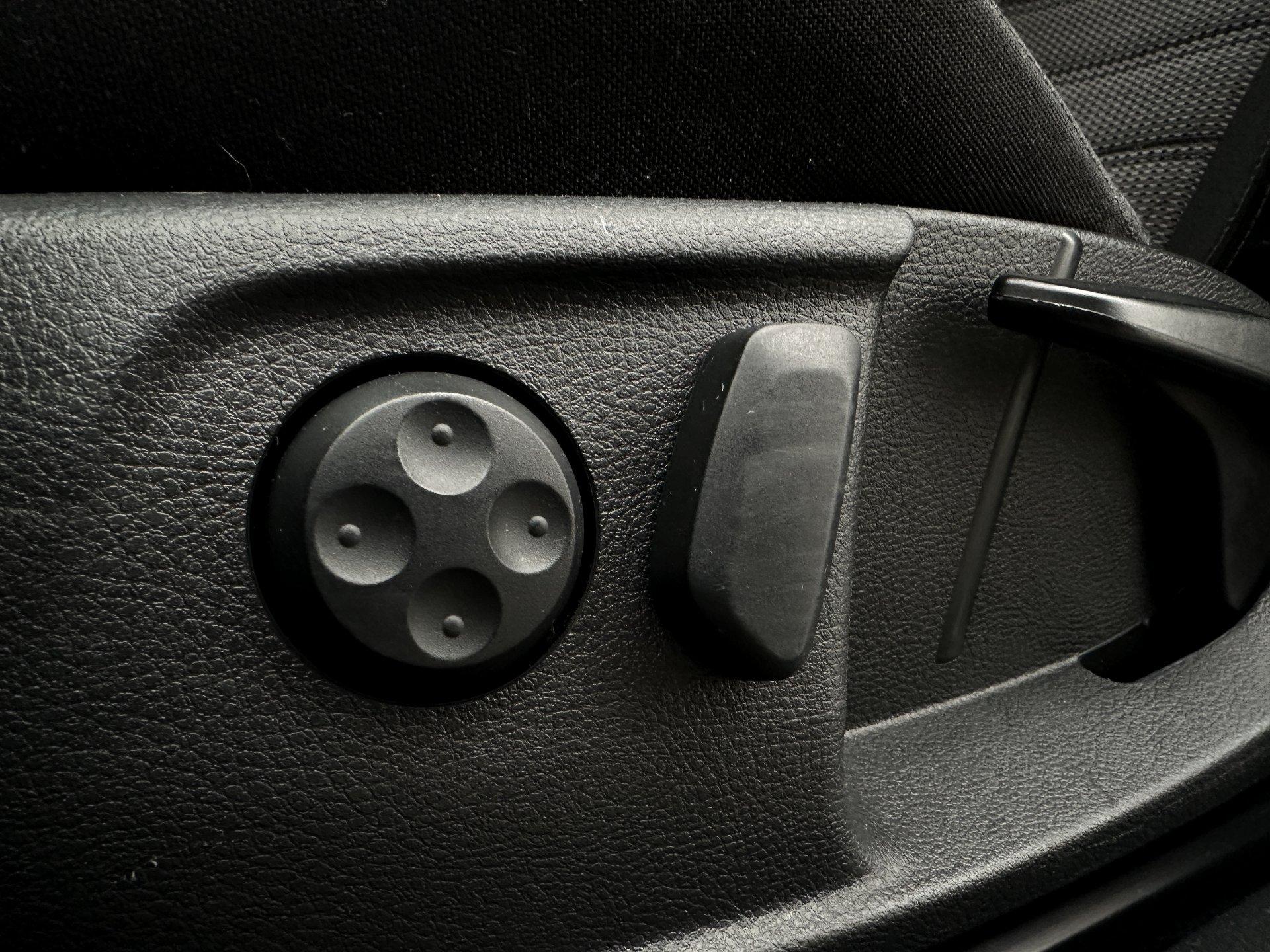 Volkswagen-Passat CC