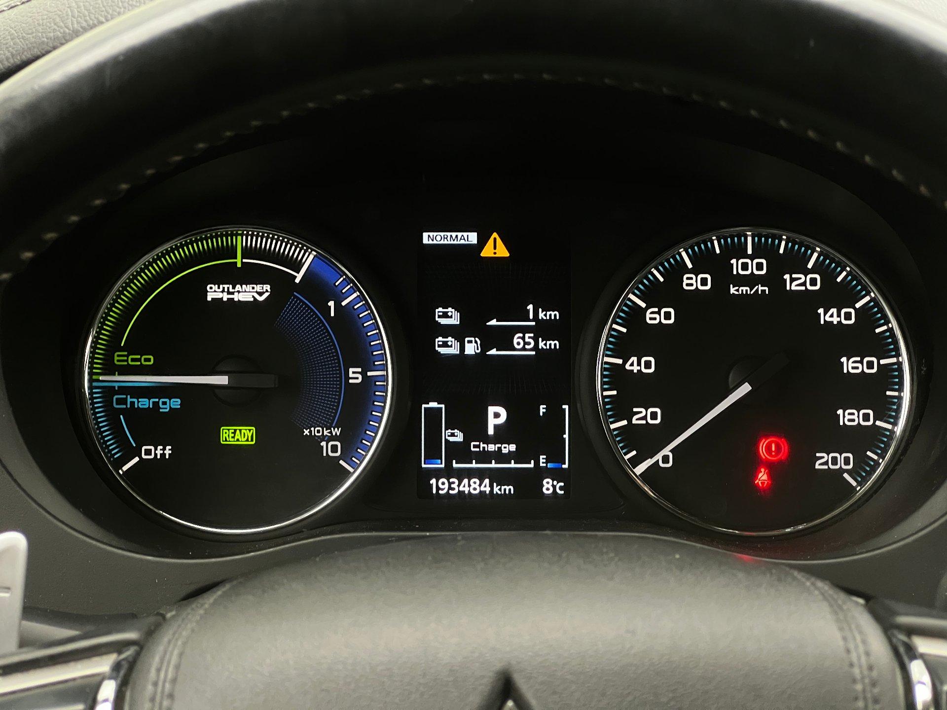 Mitsubishi-Outlander