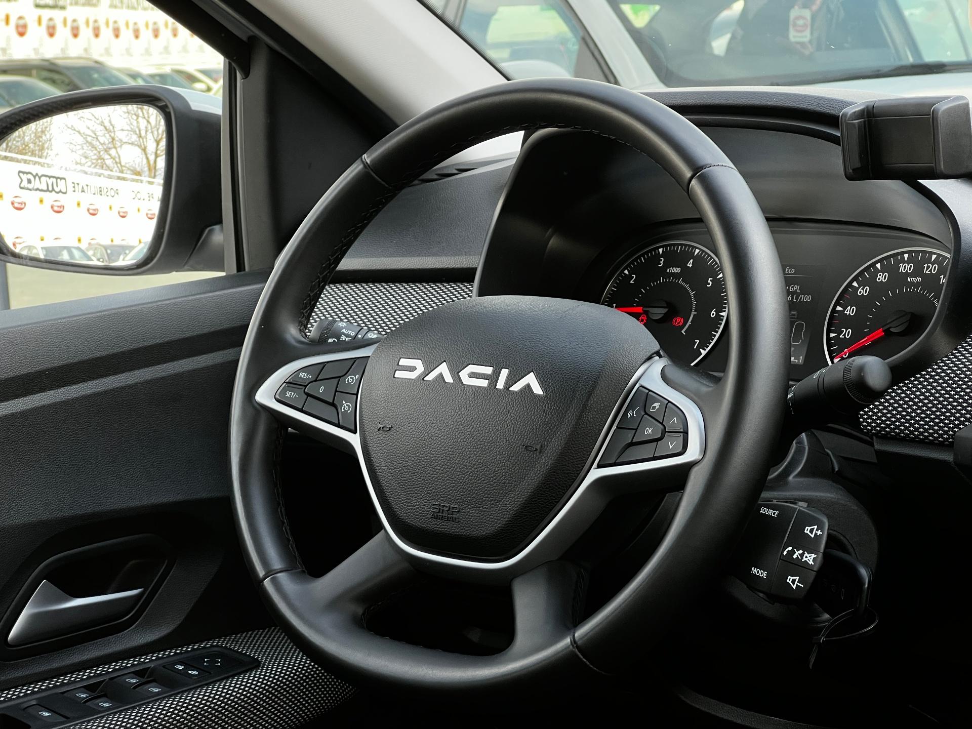 Dacia-Logan