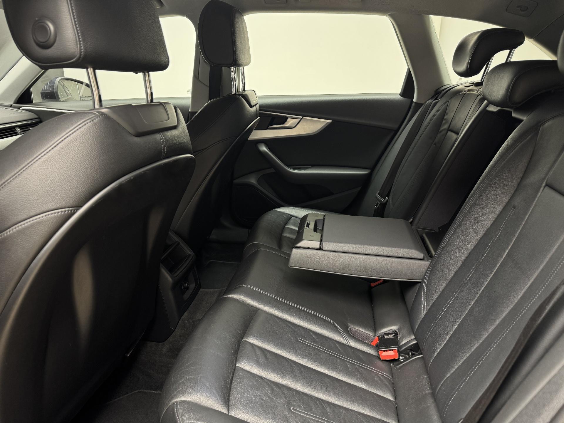 Audi-A4