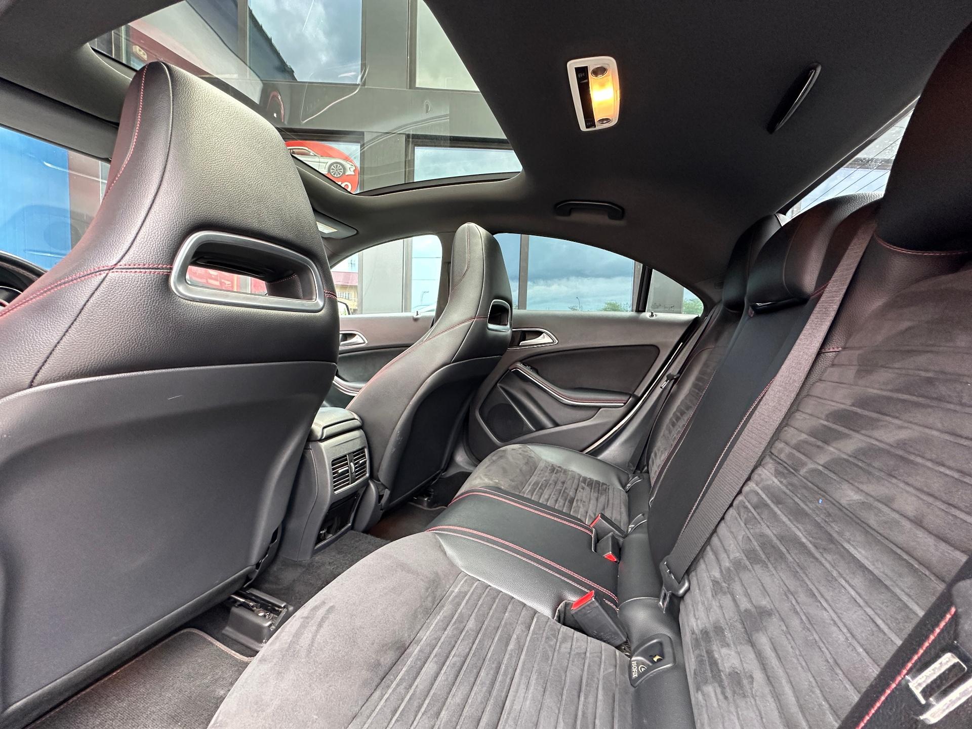Mercedes-Benz-CLA 45 AMG