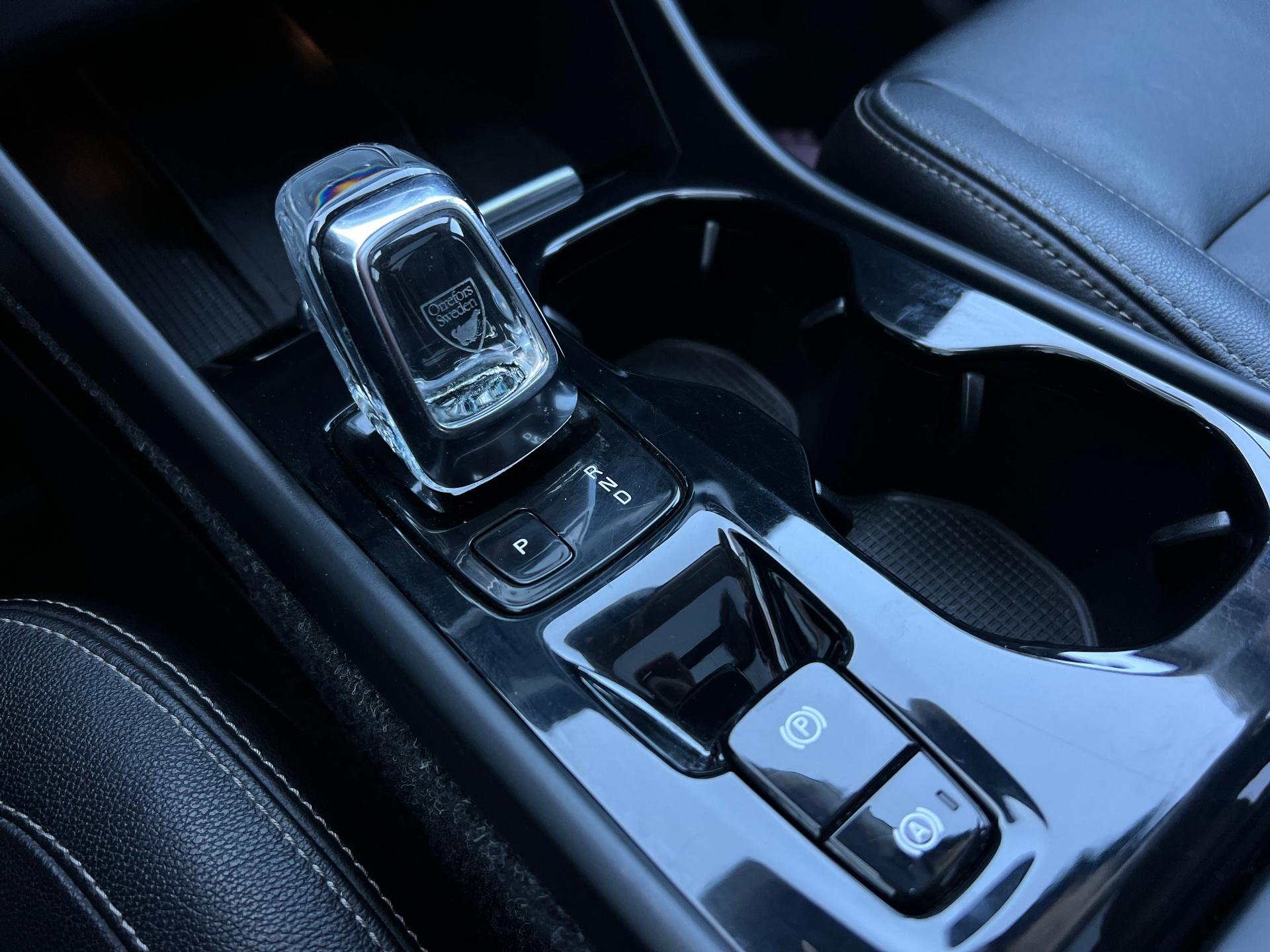 Volvo-XC 40
