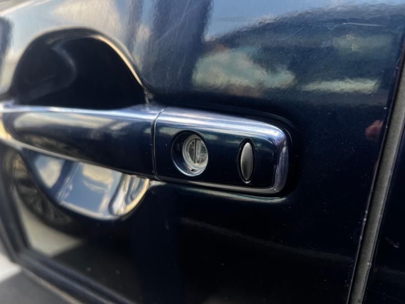Car Thumb