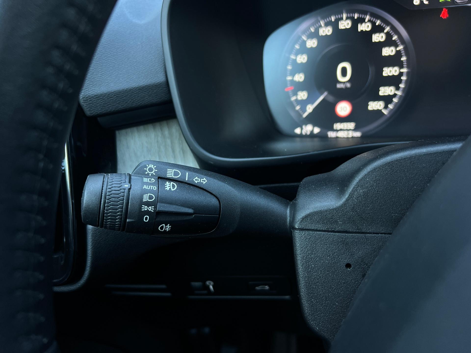Volvo-XC 40