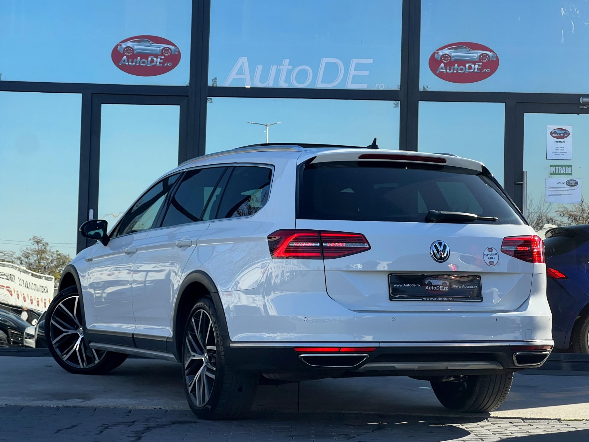 Volkswagen-Passat Alltrack