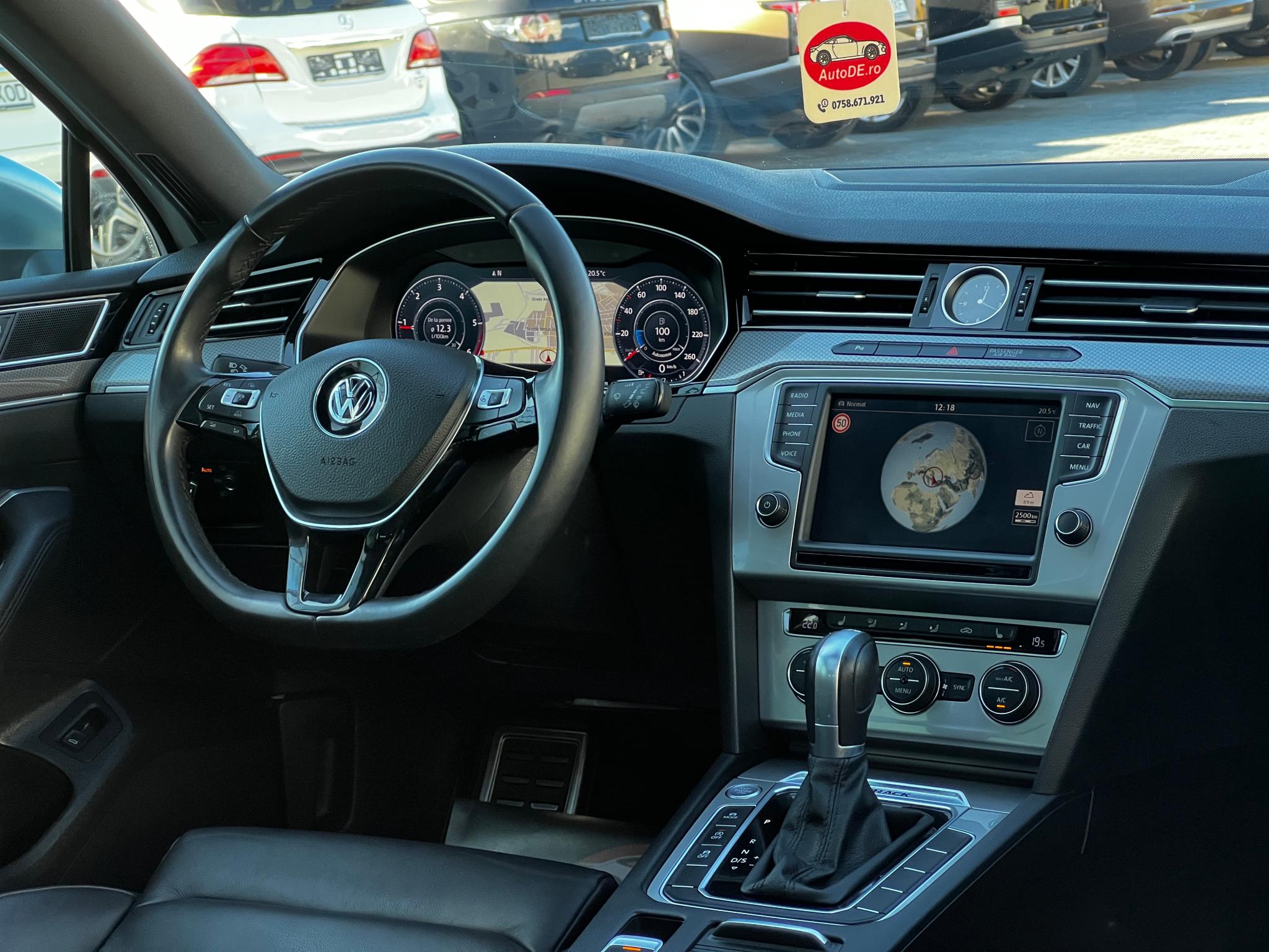 Volkswagen-Passat Alltrack