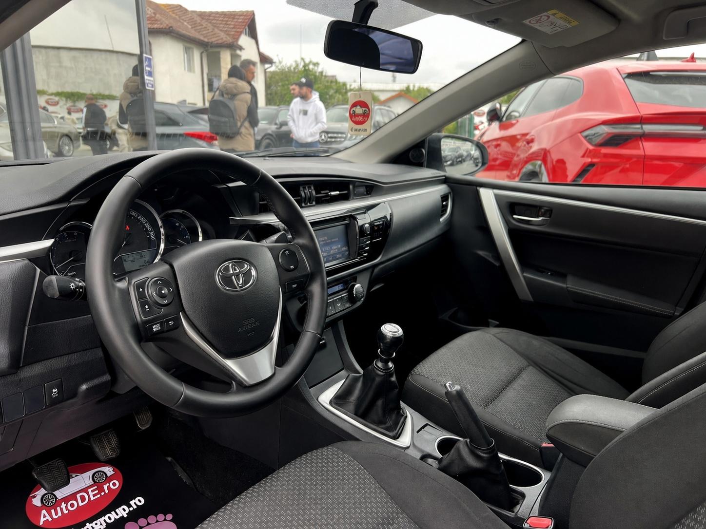 Toyota-Corolla
