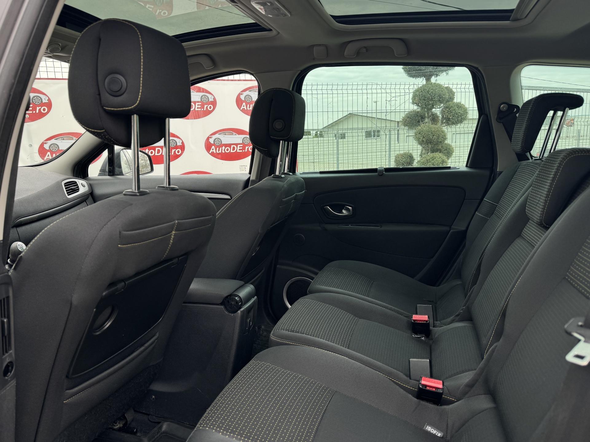 Renault-Grand Scenic