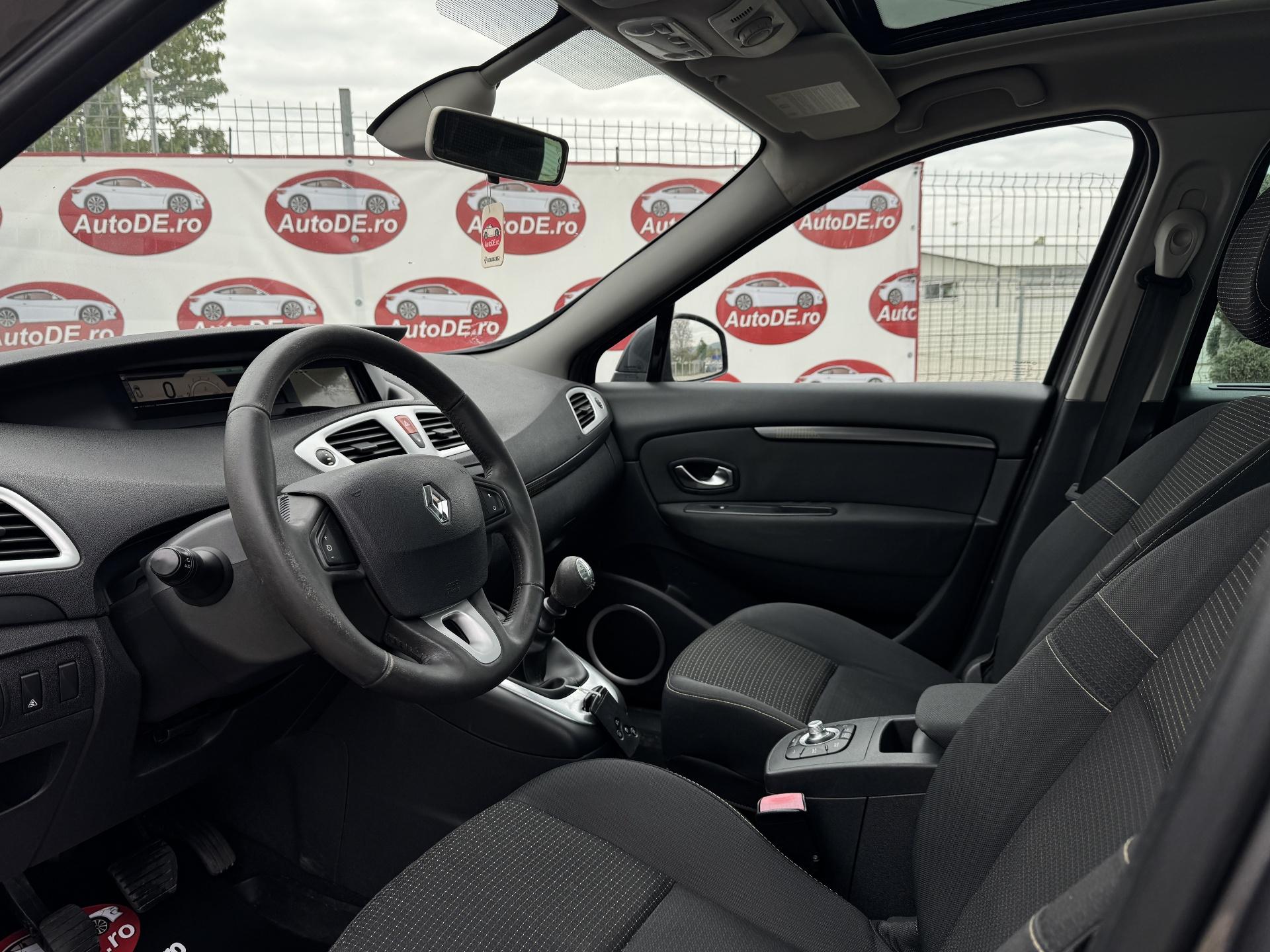 Renault-Grand Scenic