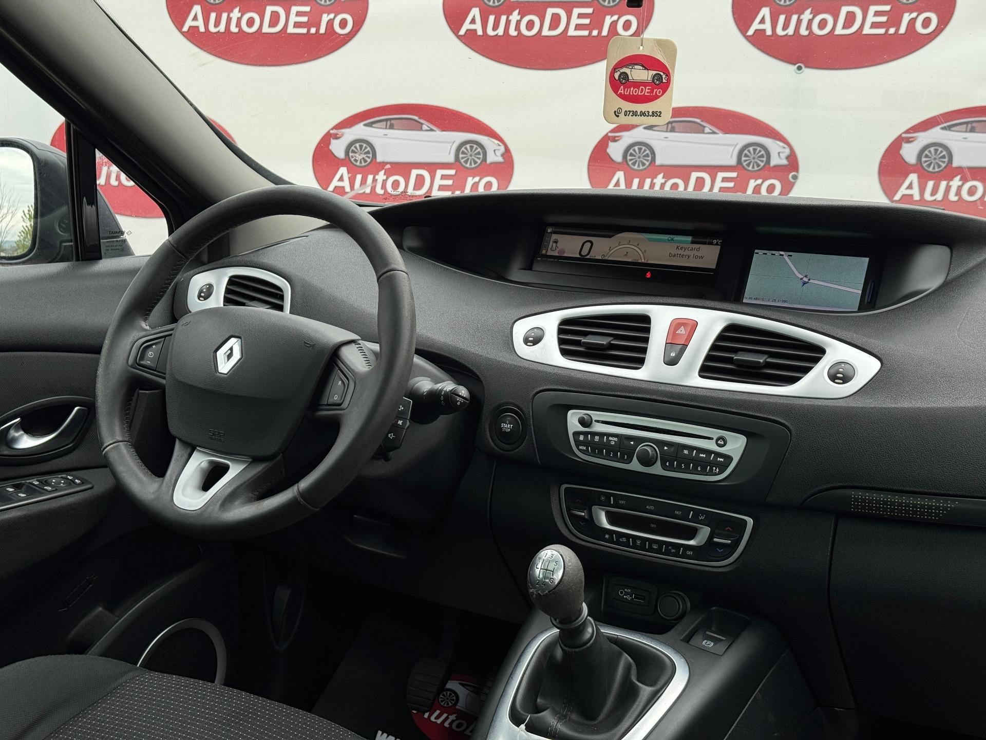 Renault-Grand Scenic