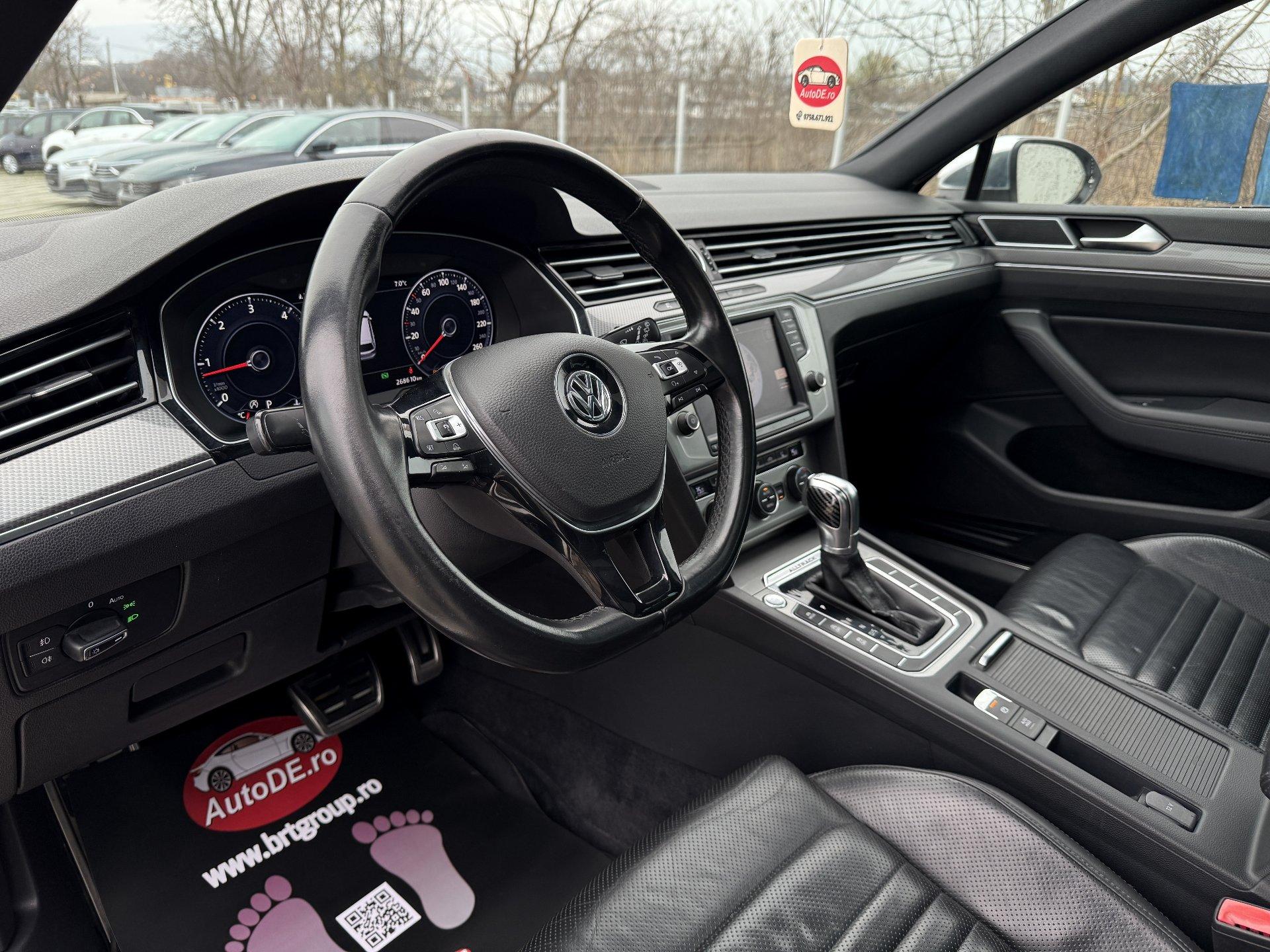 Volkswagen-Passat Alltrack