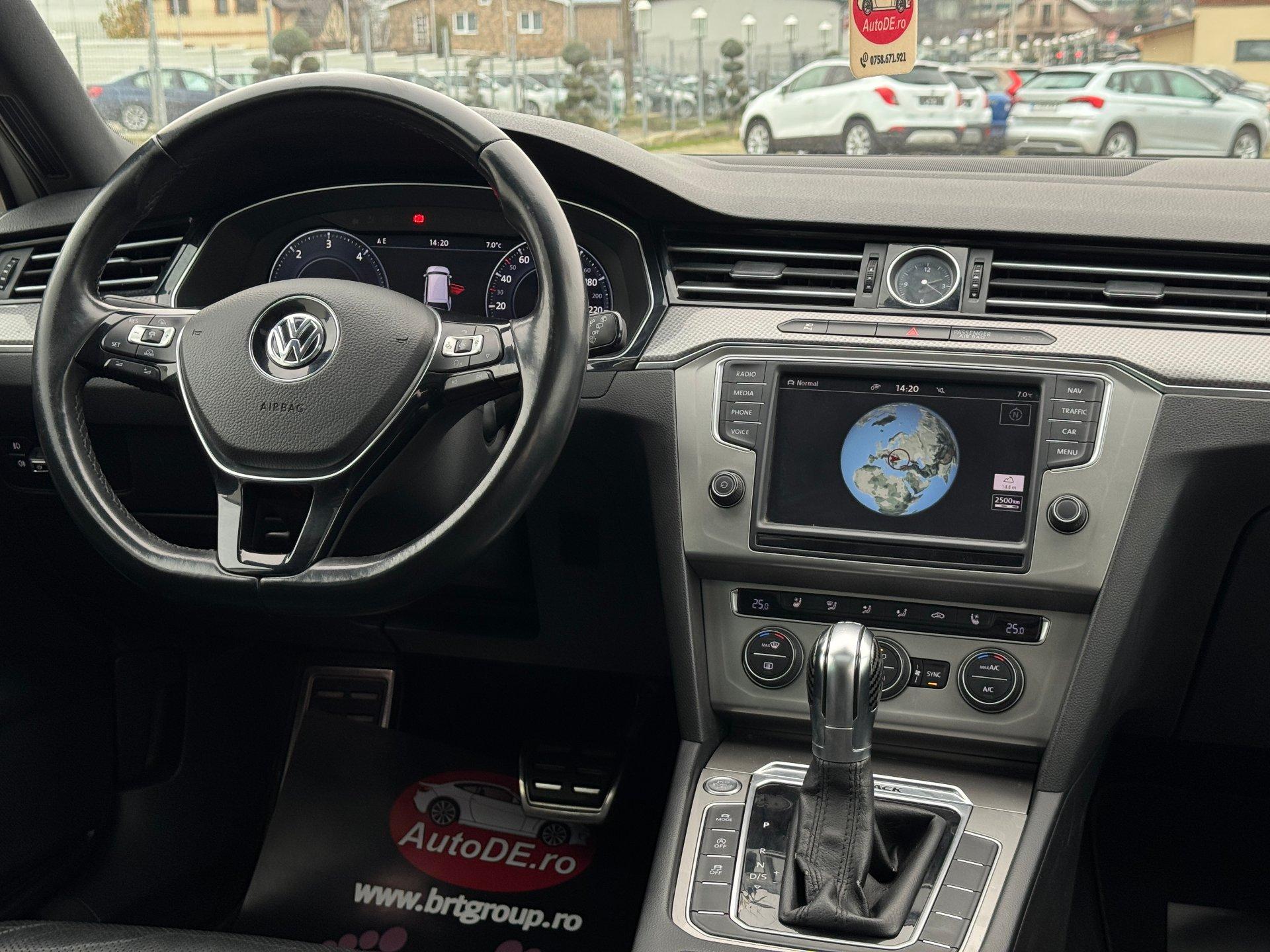 Volkswagen-Passat Alltrack