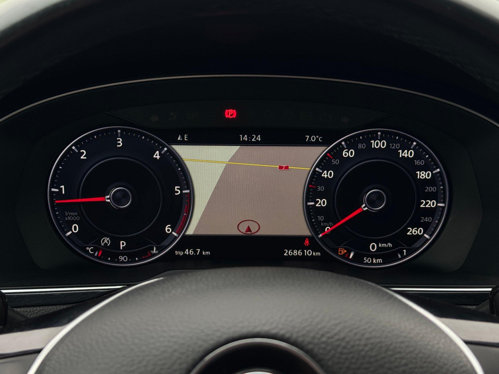 Volkswagen-Passat Alltrack