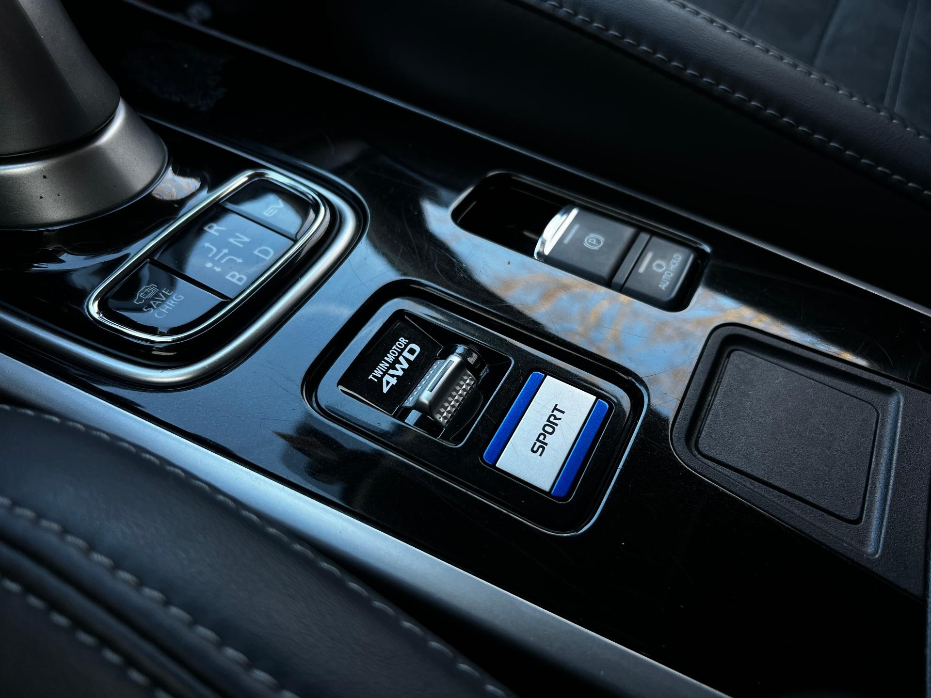 Mitsubishi-Outlander