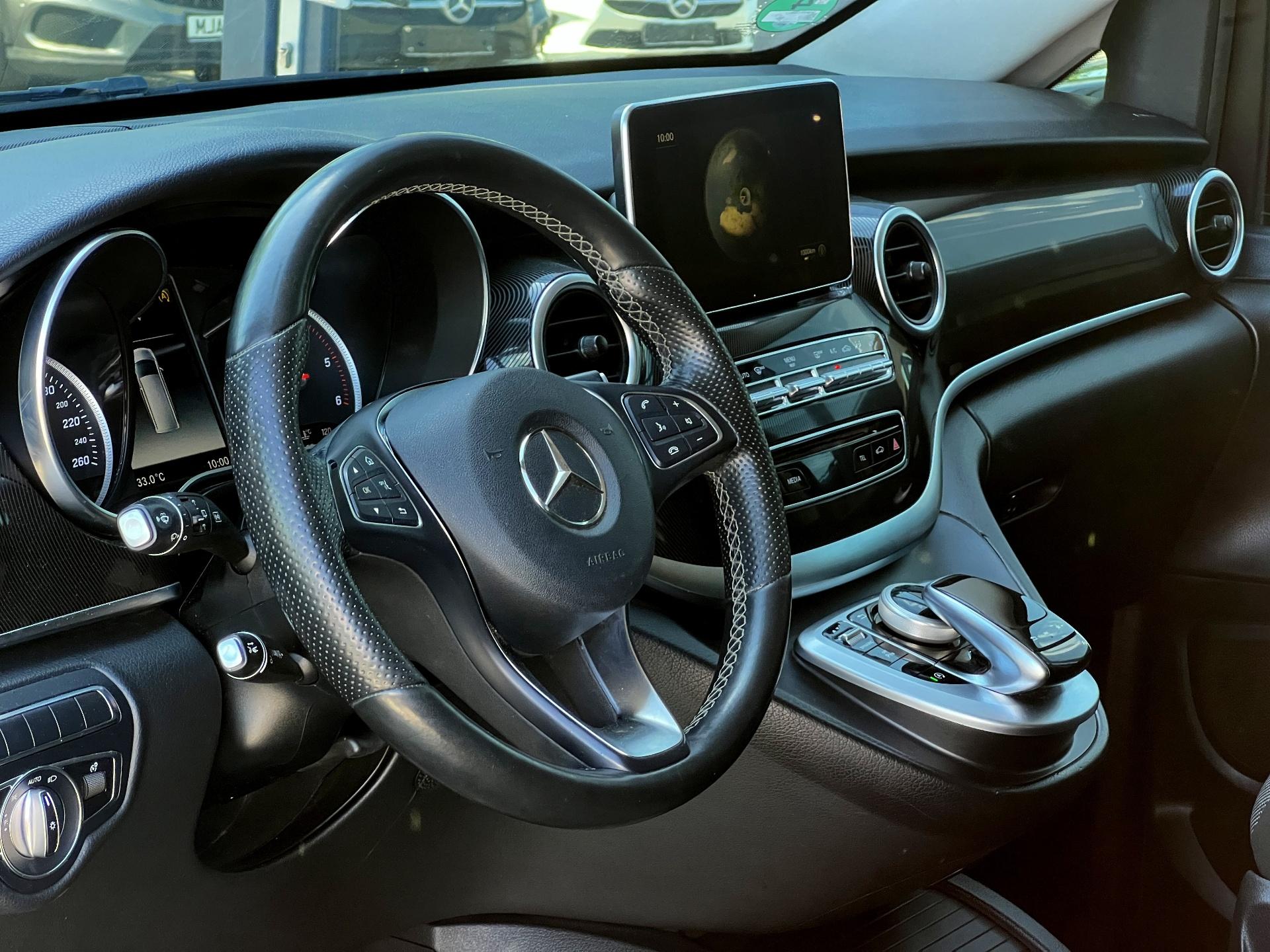 Mercedes-Benz-V