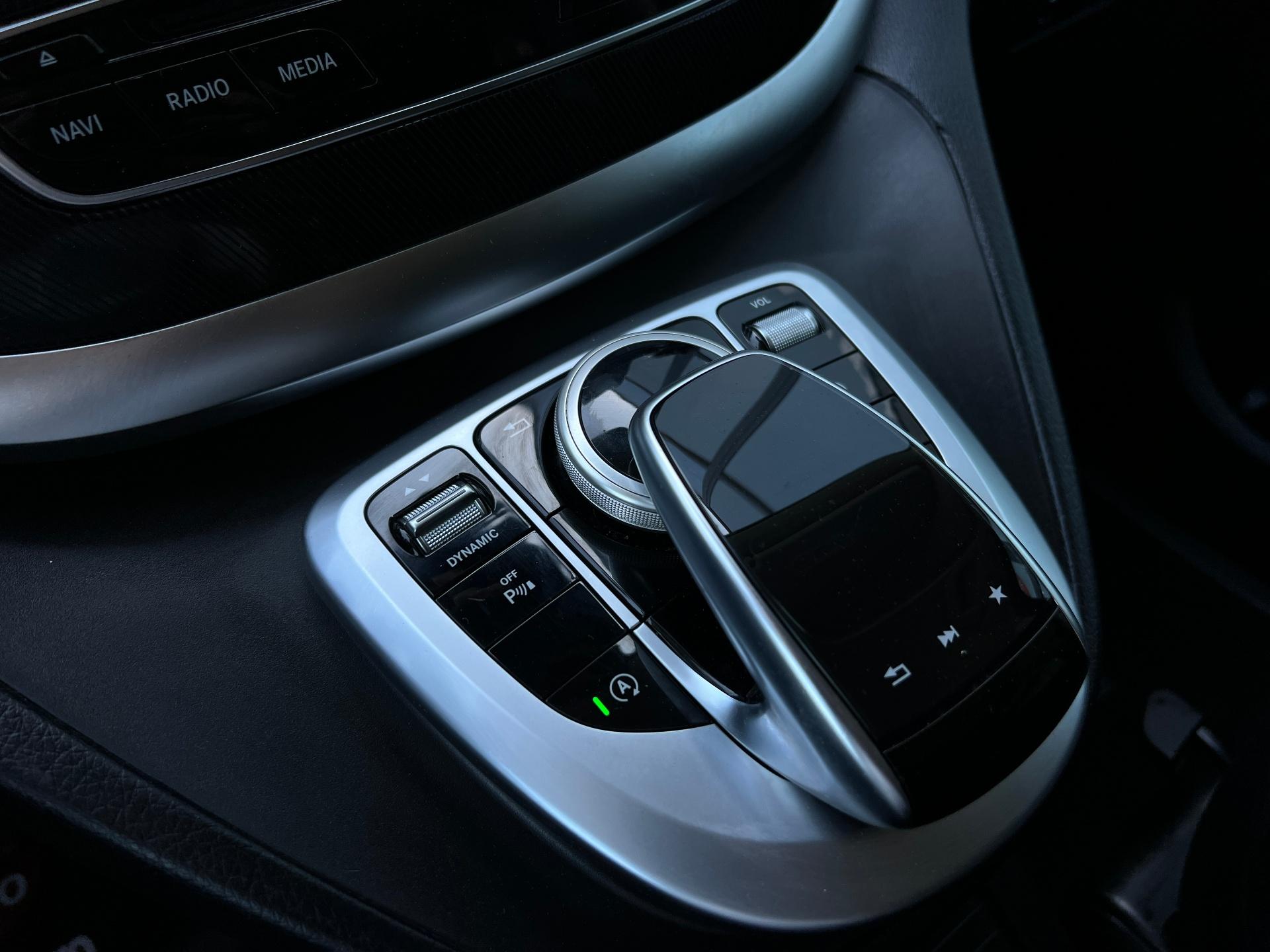 Mercedes-Benz-V