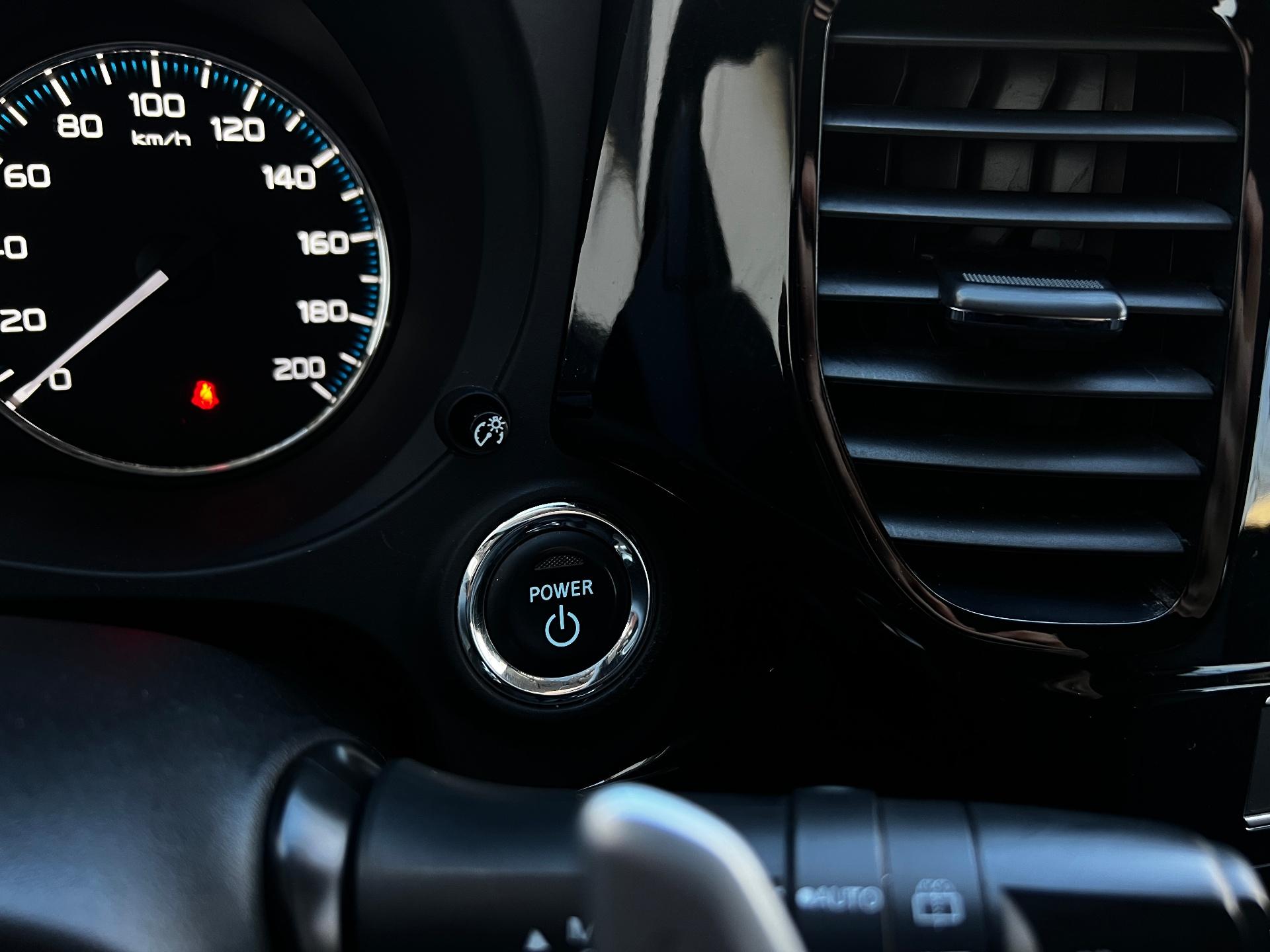 Mitsubishi-Outlander