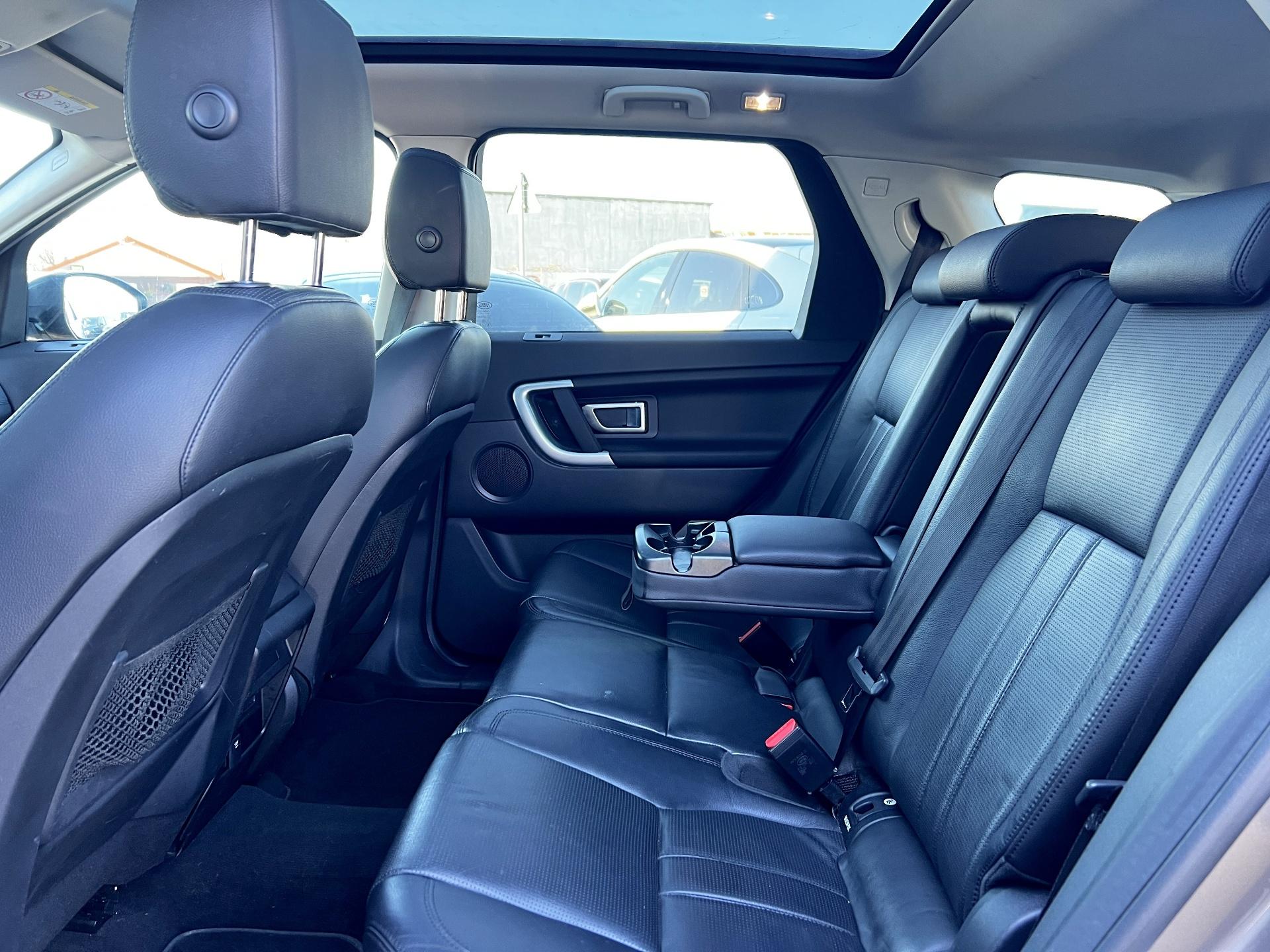 Land Rover-Discovery Sport