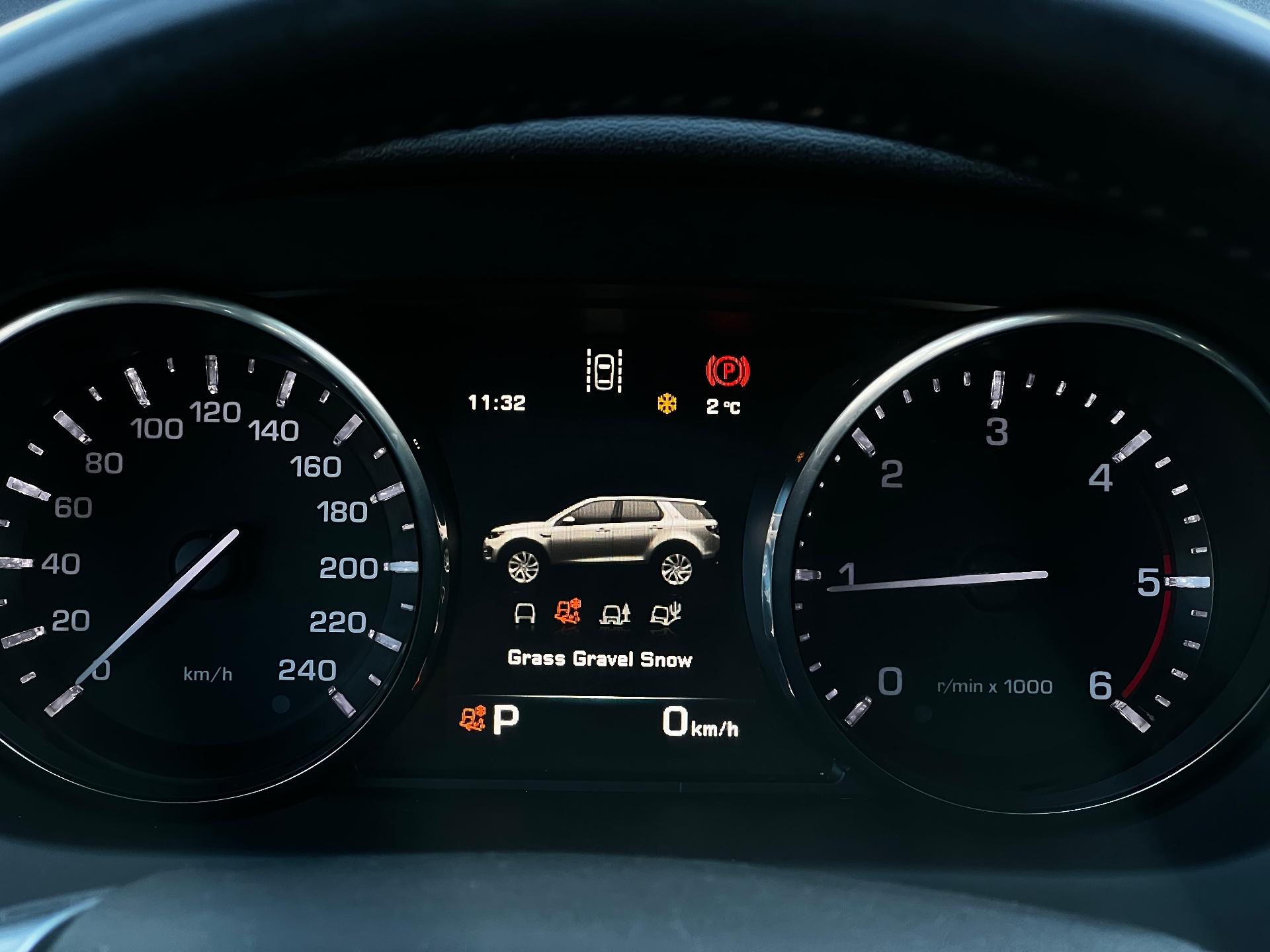 Land Rover-Discovery Sport