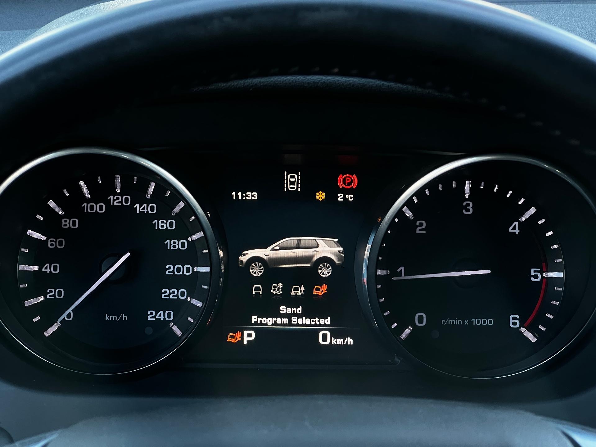 Land Rover-Discovery Sport