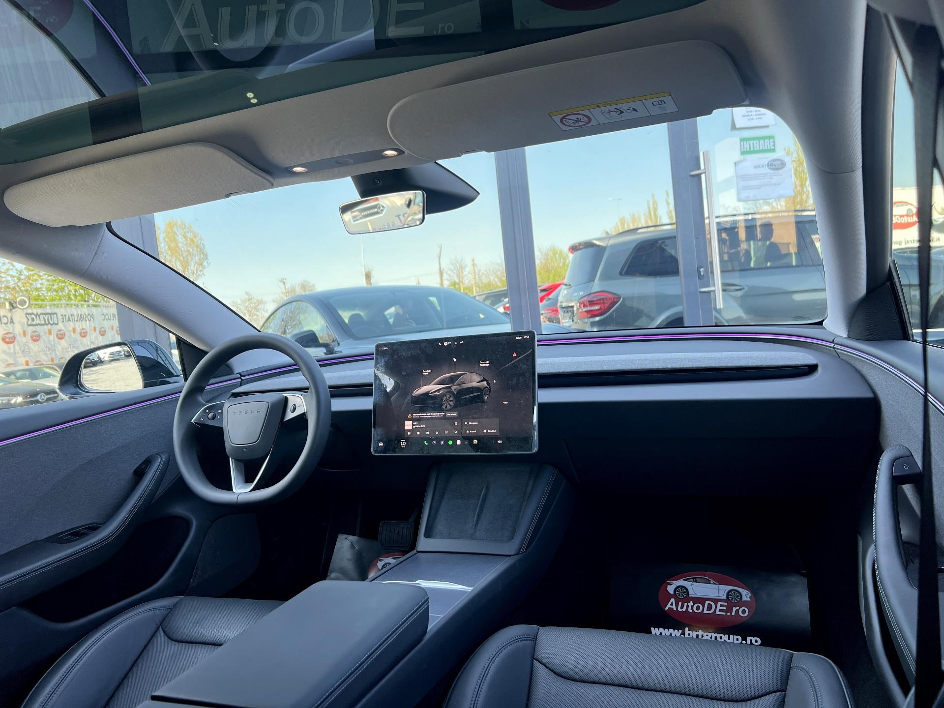 Tesla-Model 3