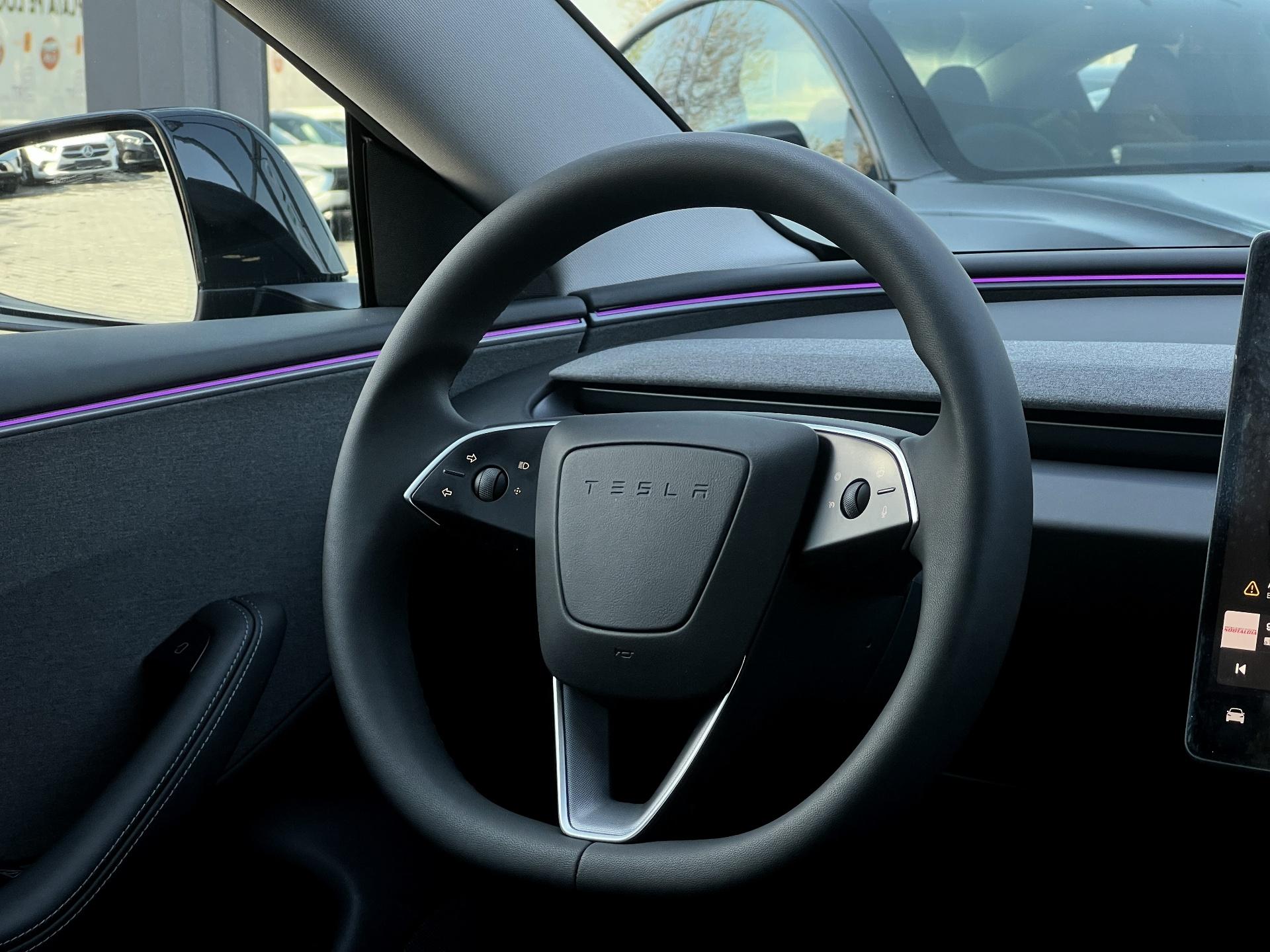 Tesla-Model 3