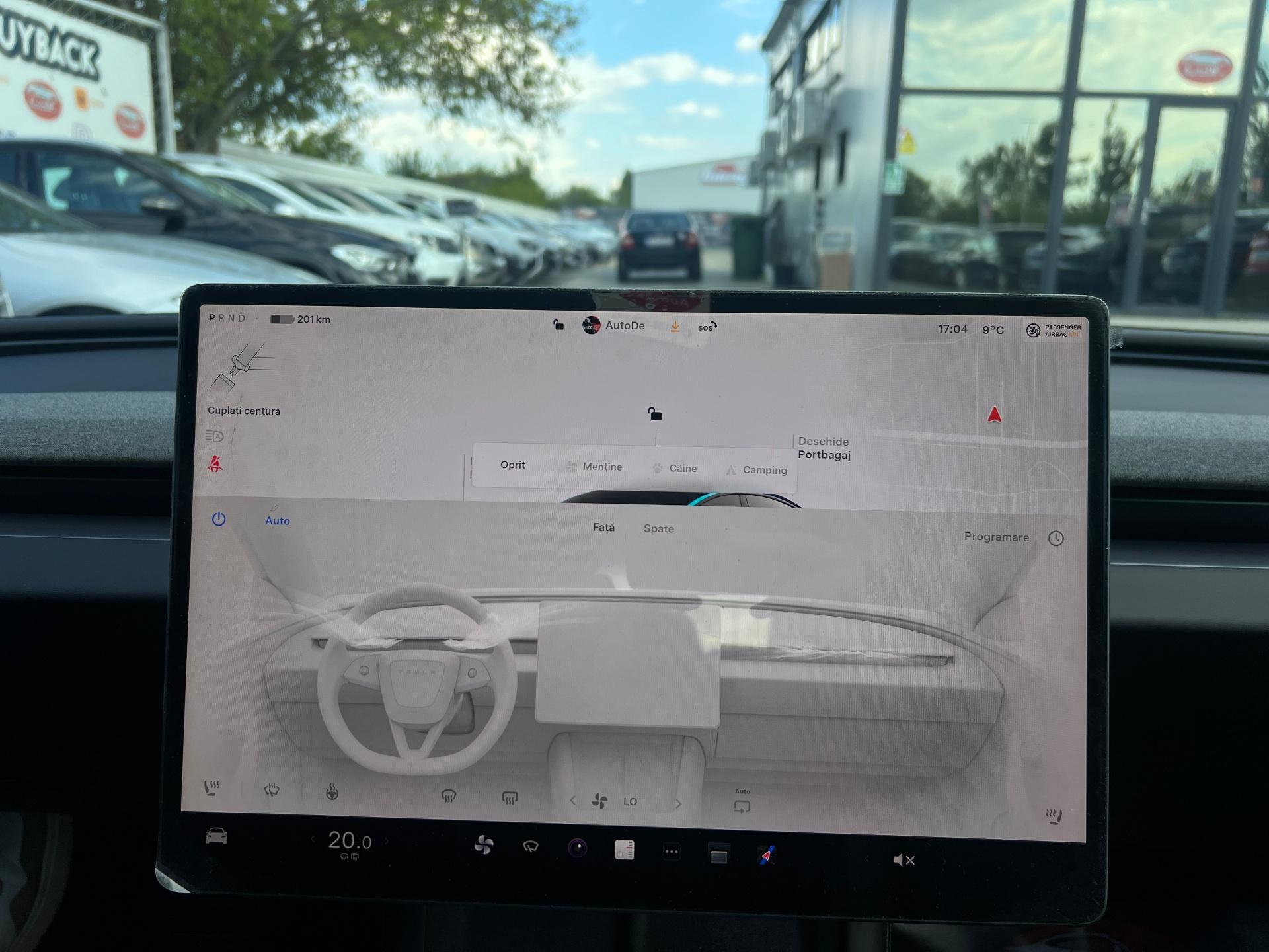 Tesla-Model 3