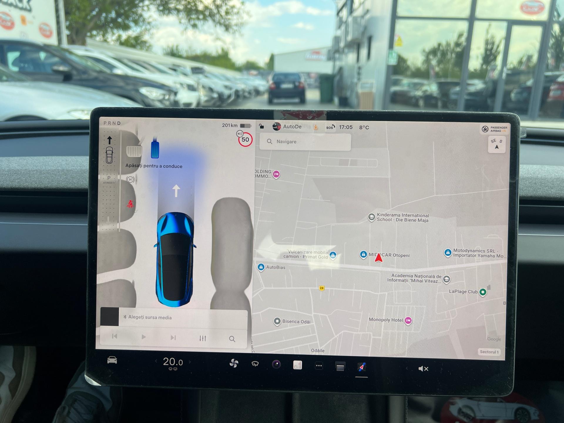 Tesla-Model 3
