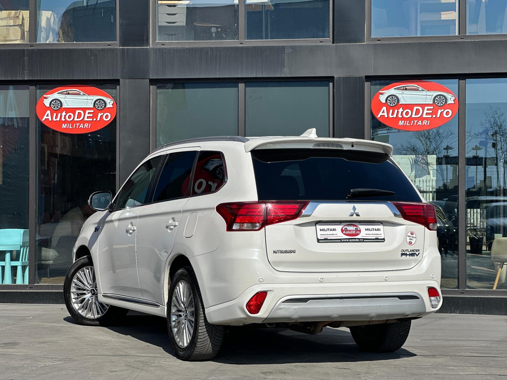 Mitsubishi-Outlander