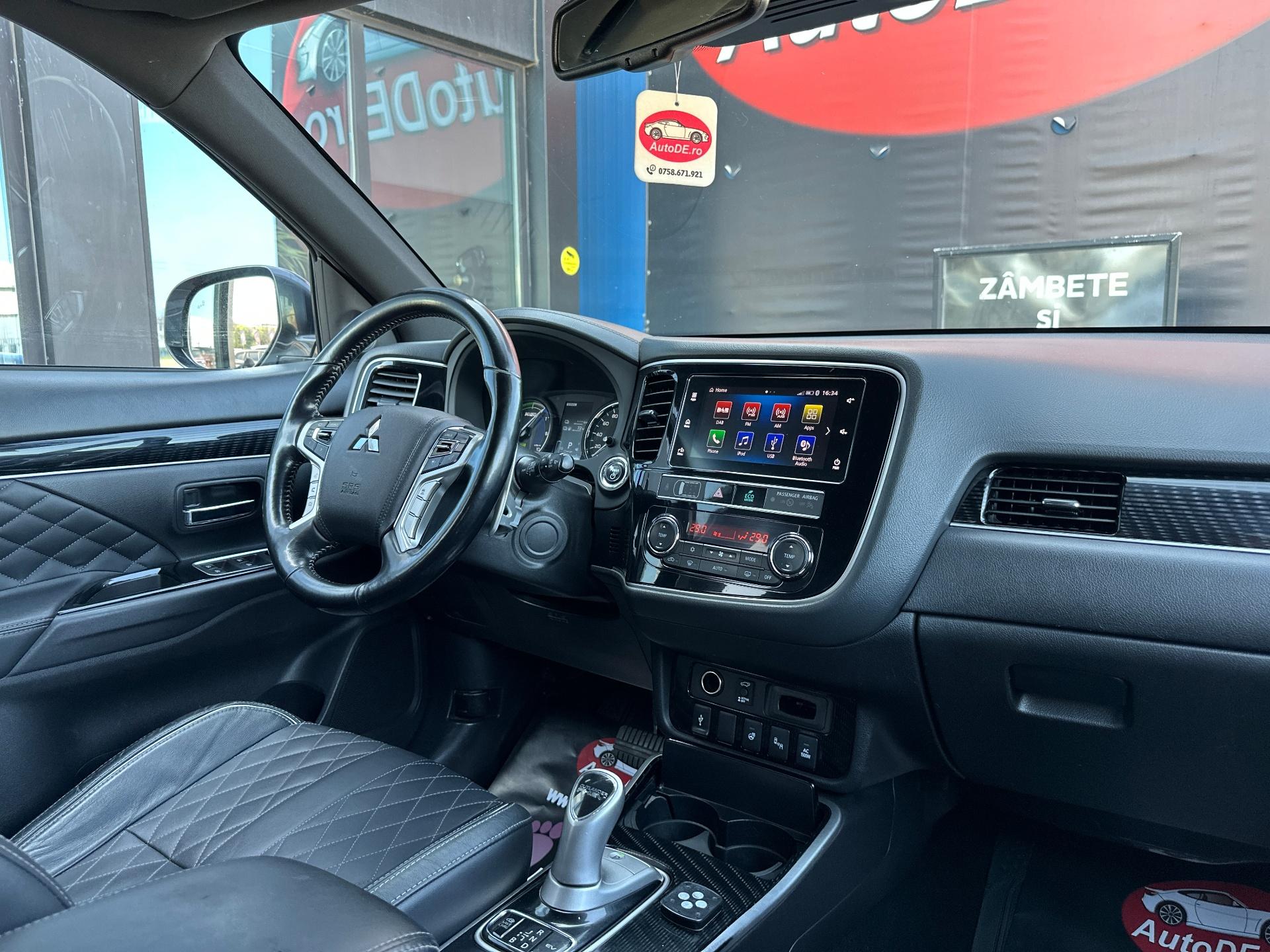 Mitsubishi-Outlander