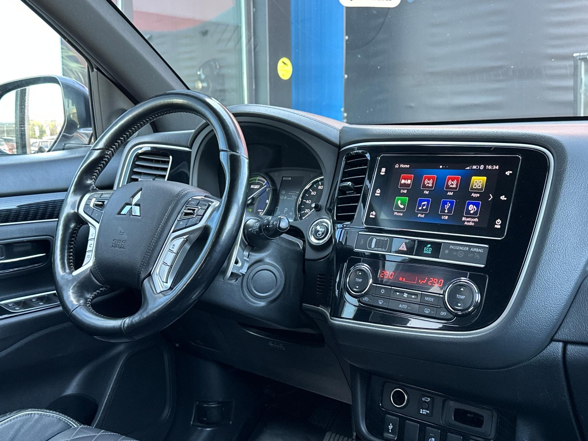 Mitsubishi-Outlander