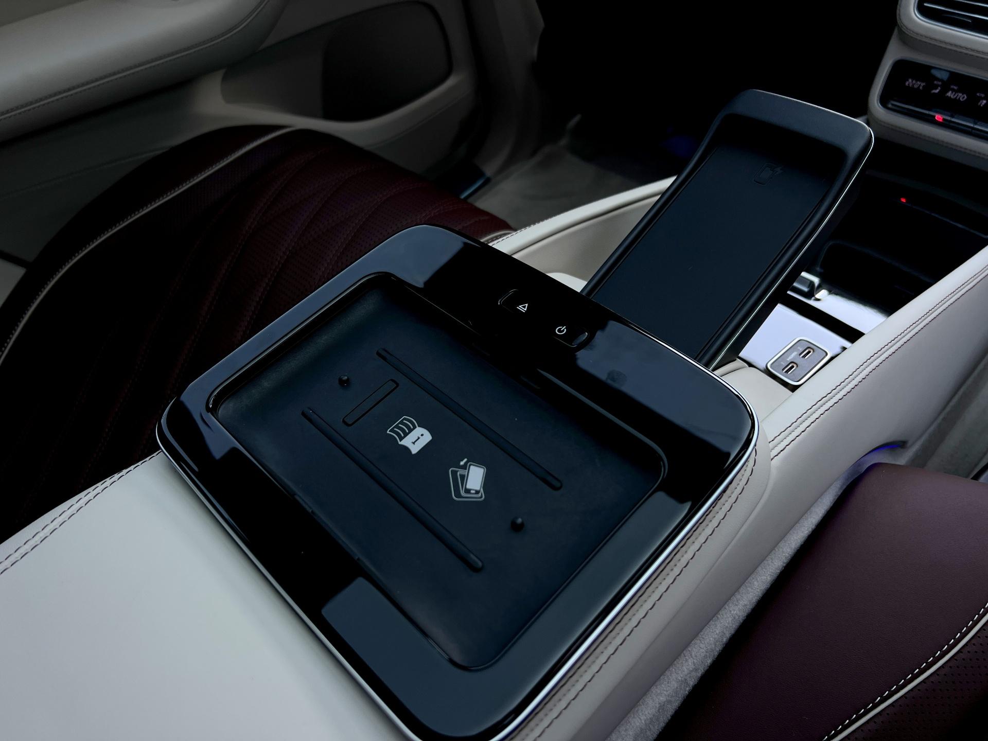 Mercedes-Benz-GLS Maybach