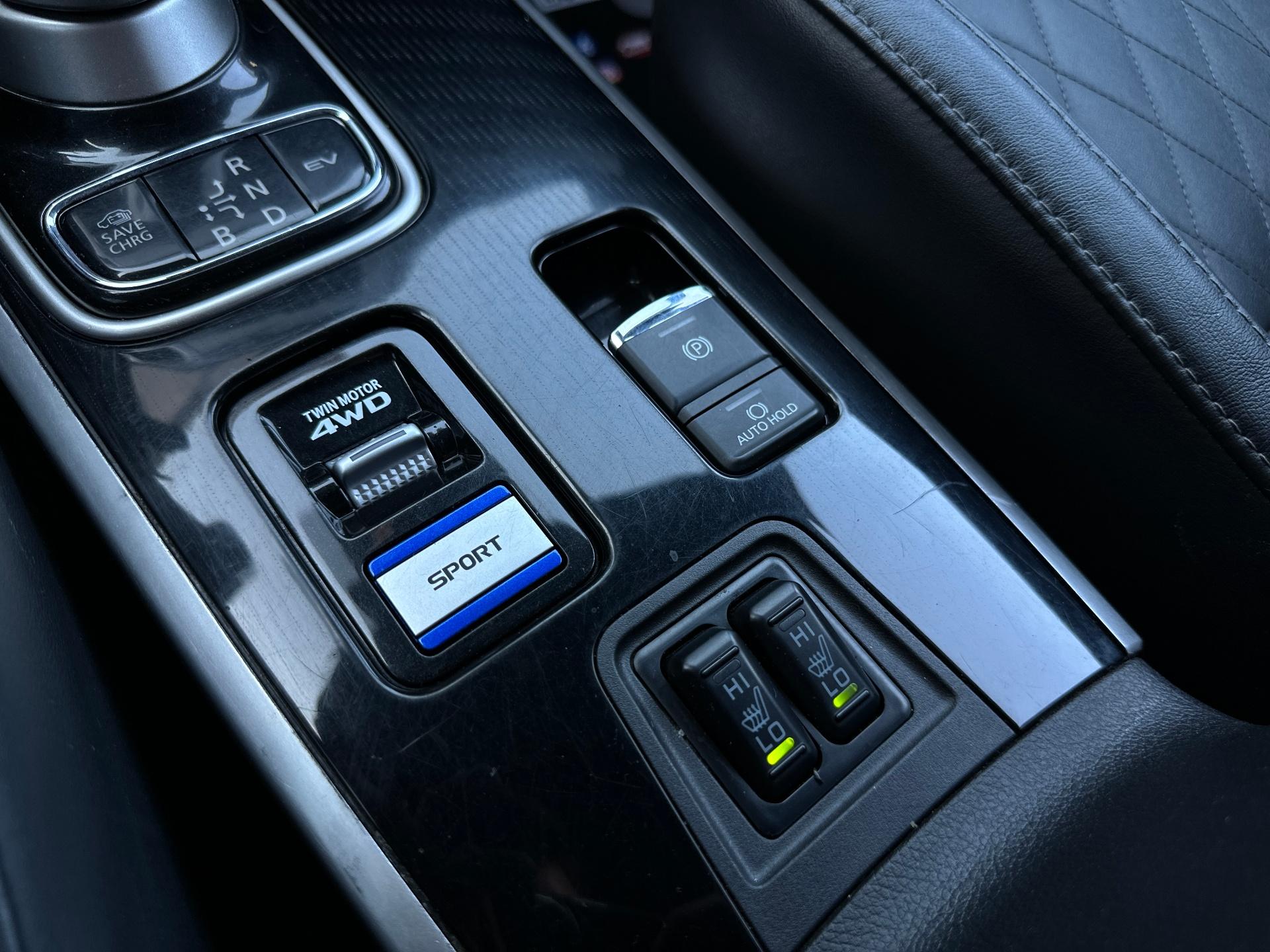 Mitsubishi-Outlander