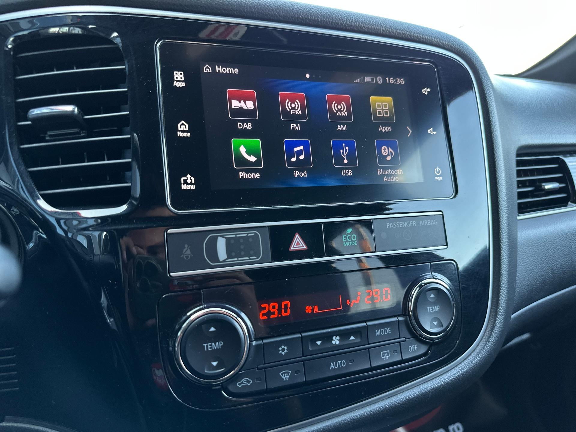 Mitsubishi-Outlander