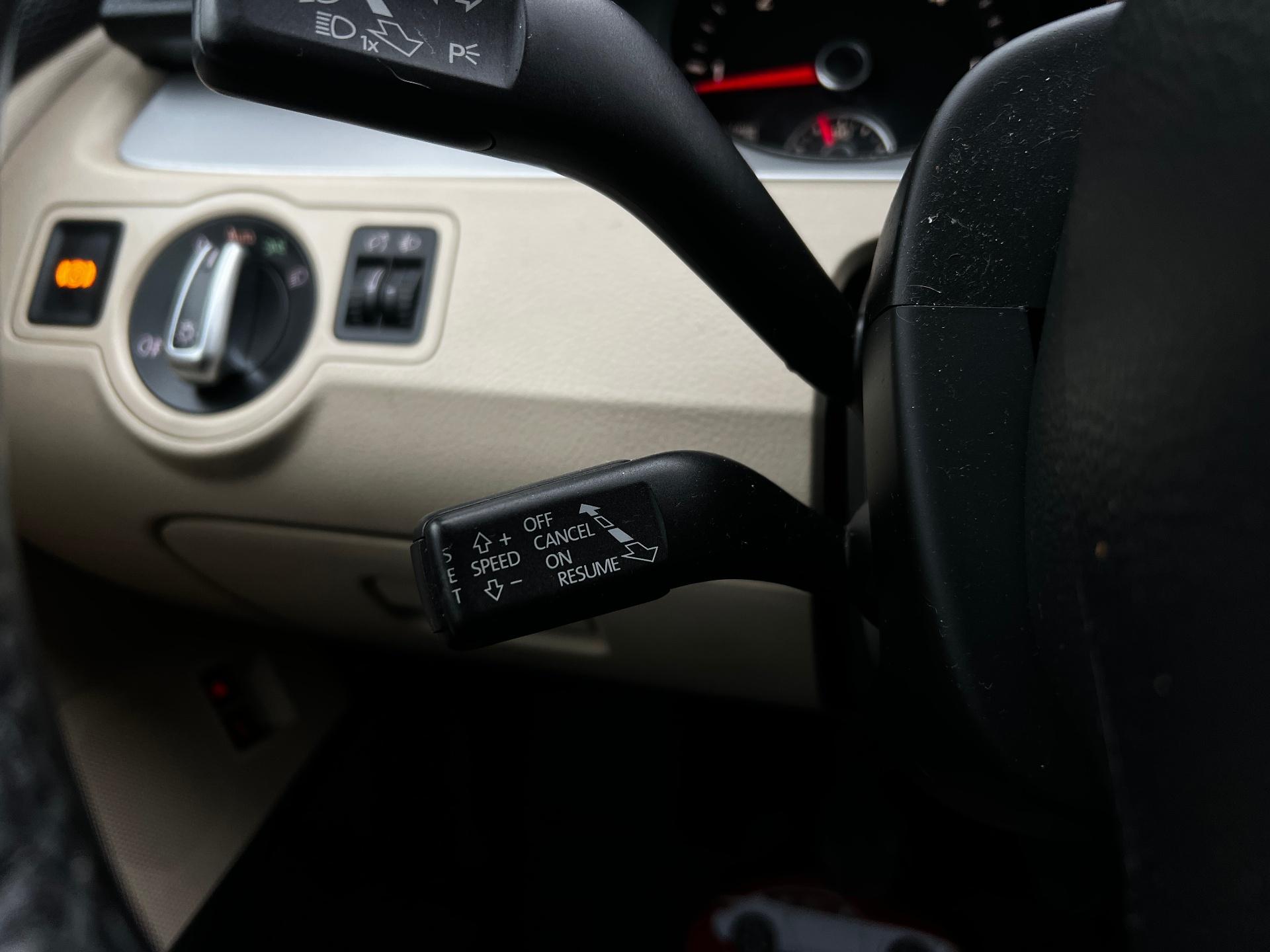 Volkswagen-Passat CC