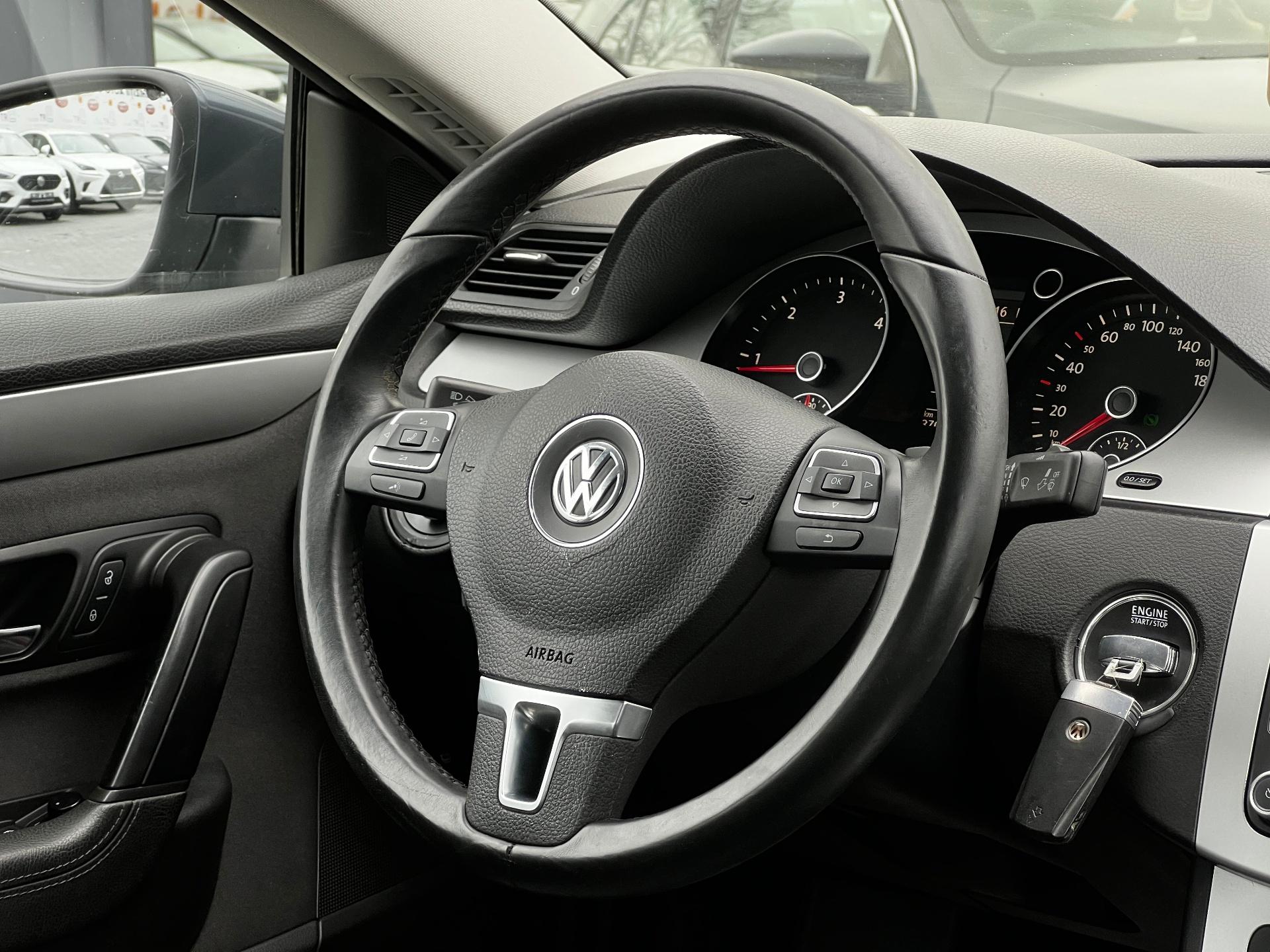 Volkswagen-Passat CC