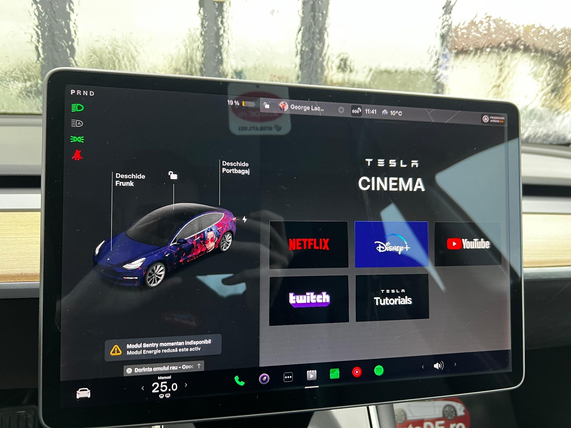 Tesla-Model 3