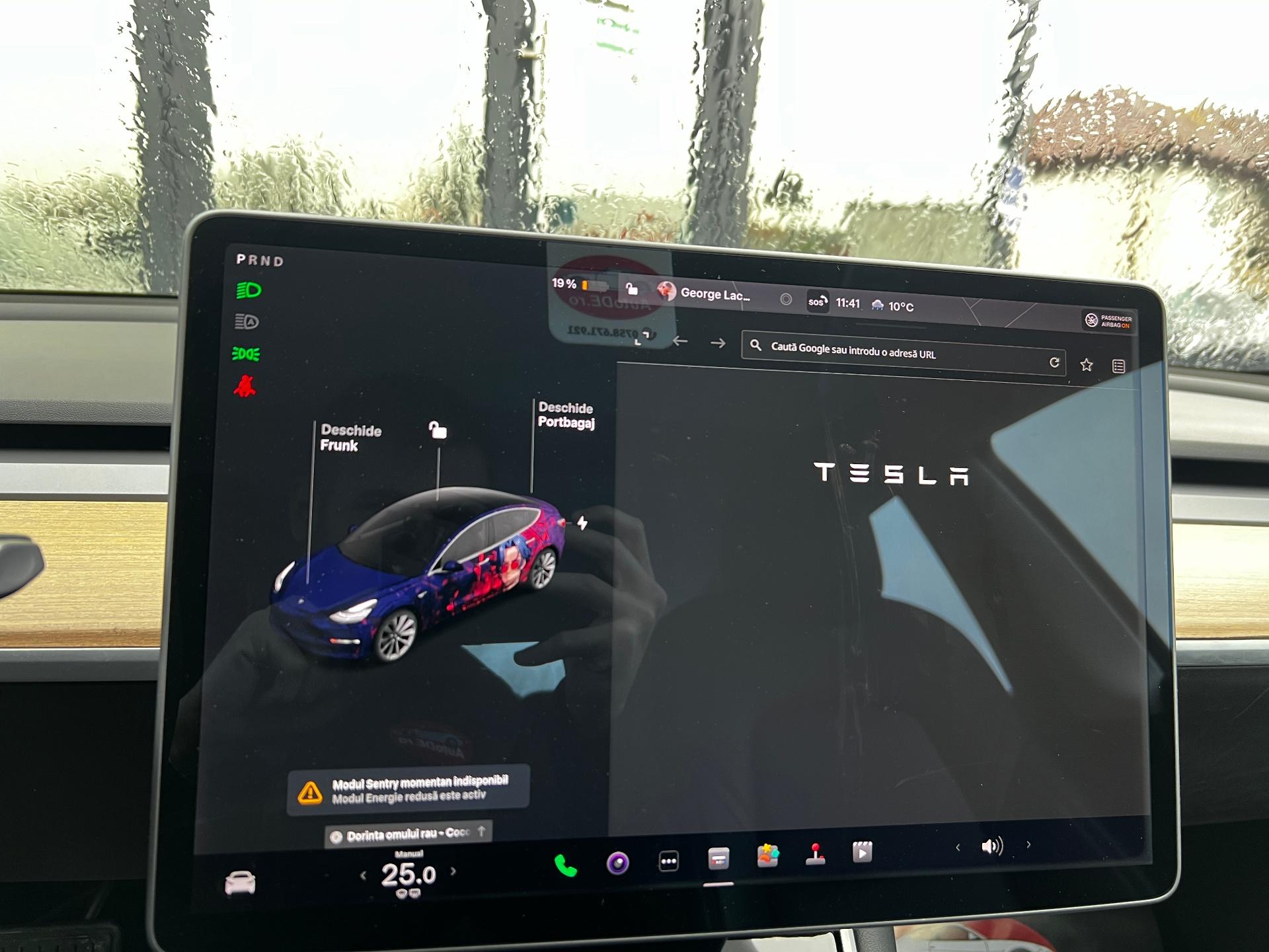 Tesla-Model 3