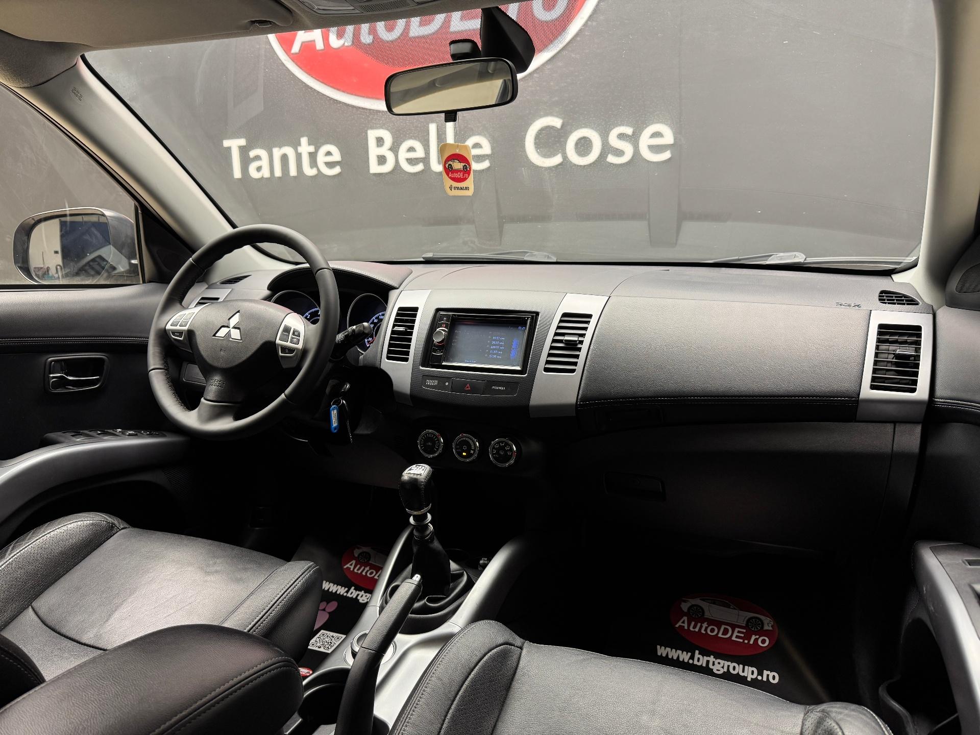 Mitsubishi-Outlander