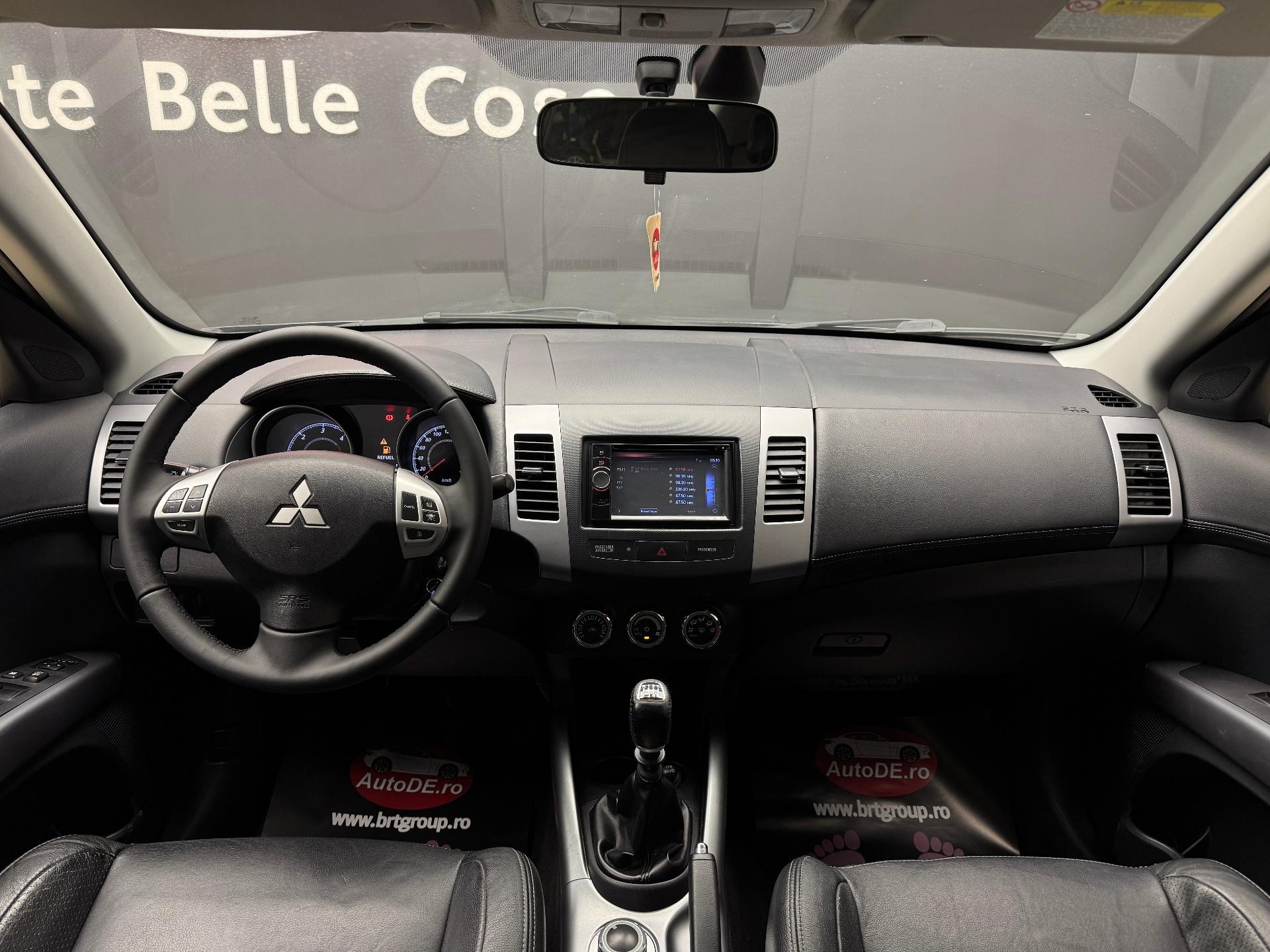 Mitsubishi-Outlander