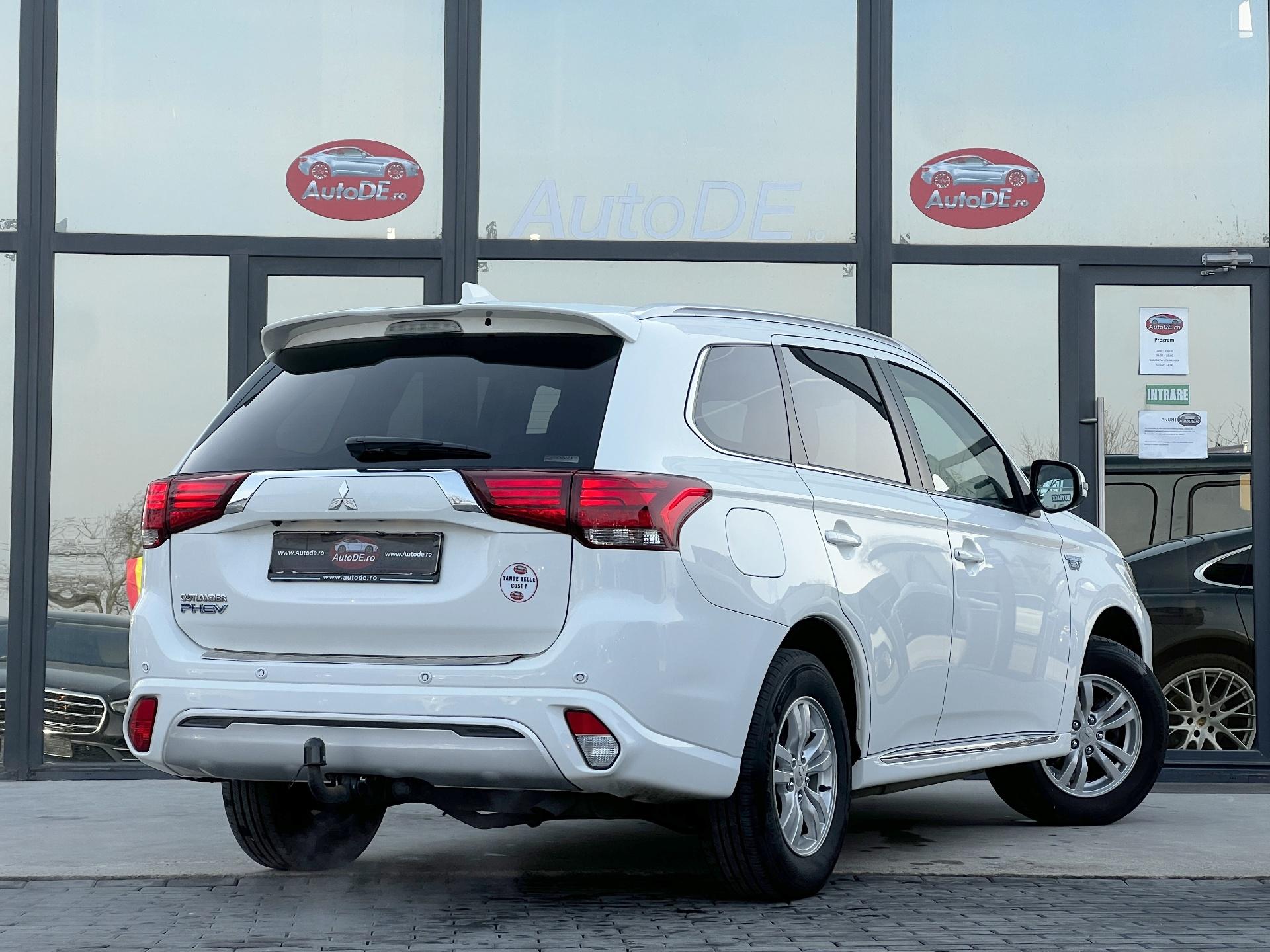 Mitsubishi-Outlander