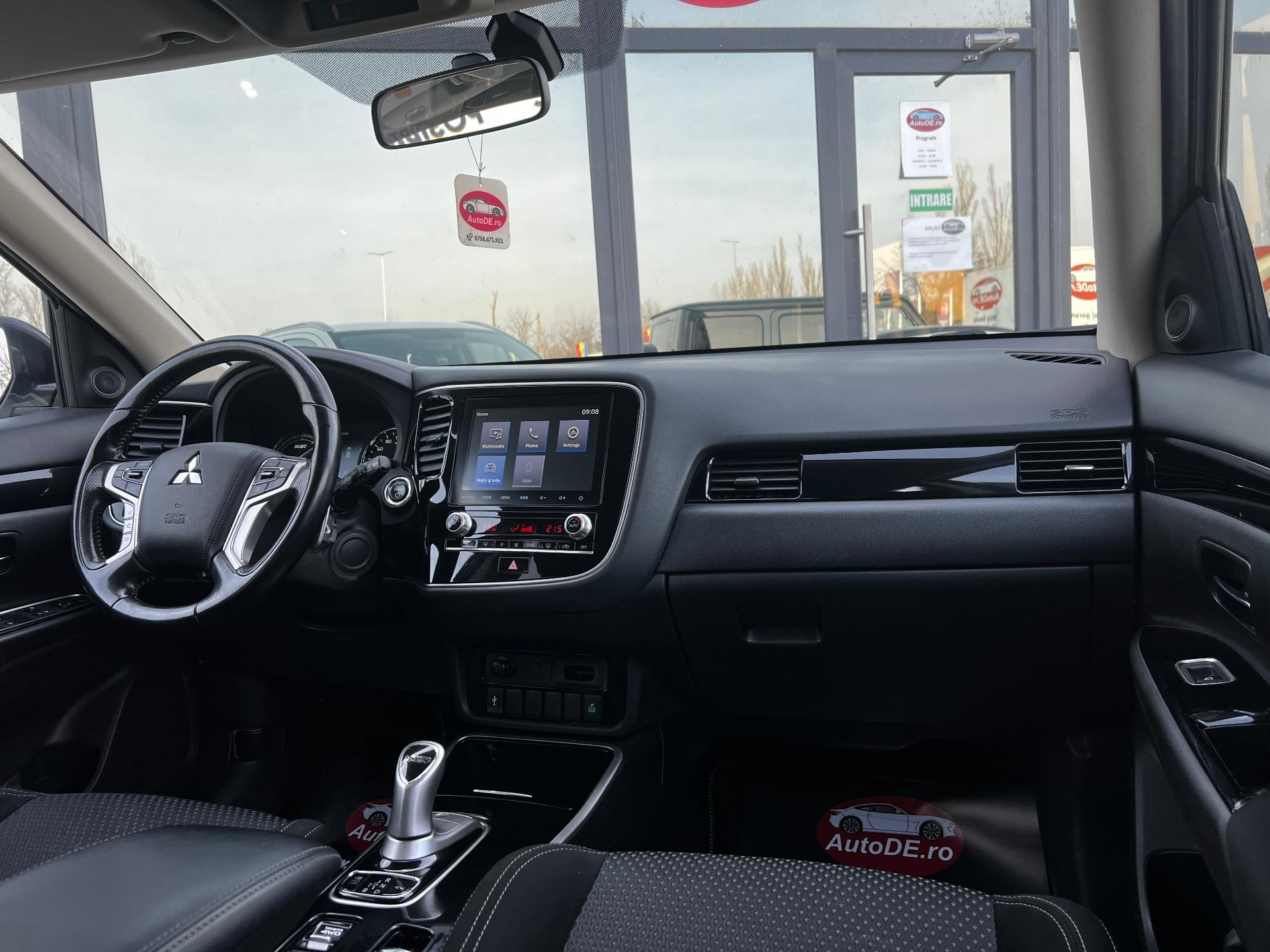 Mitsubishi-Outlander