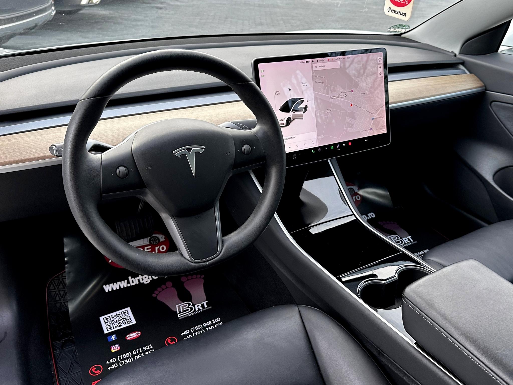 Tesla-Model 3