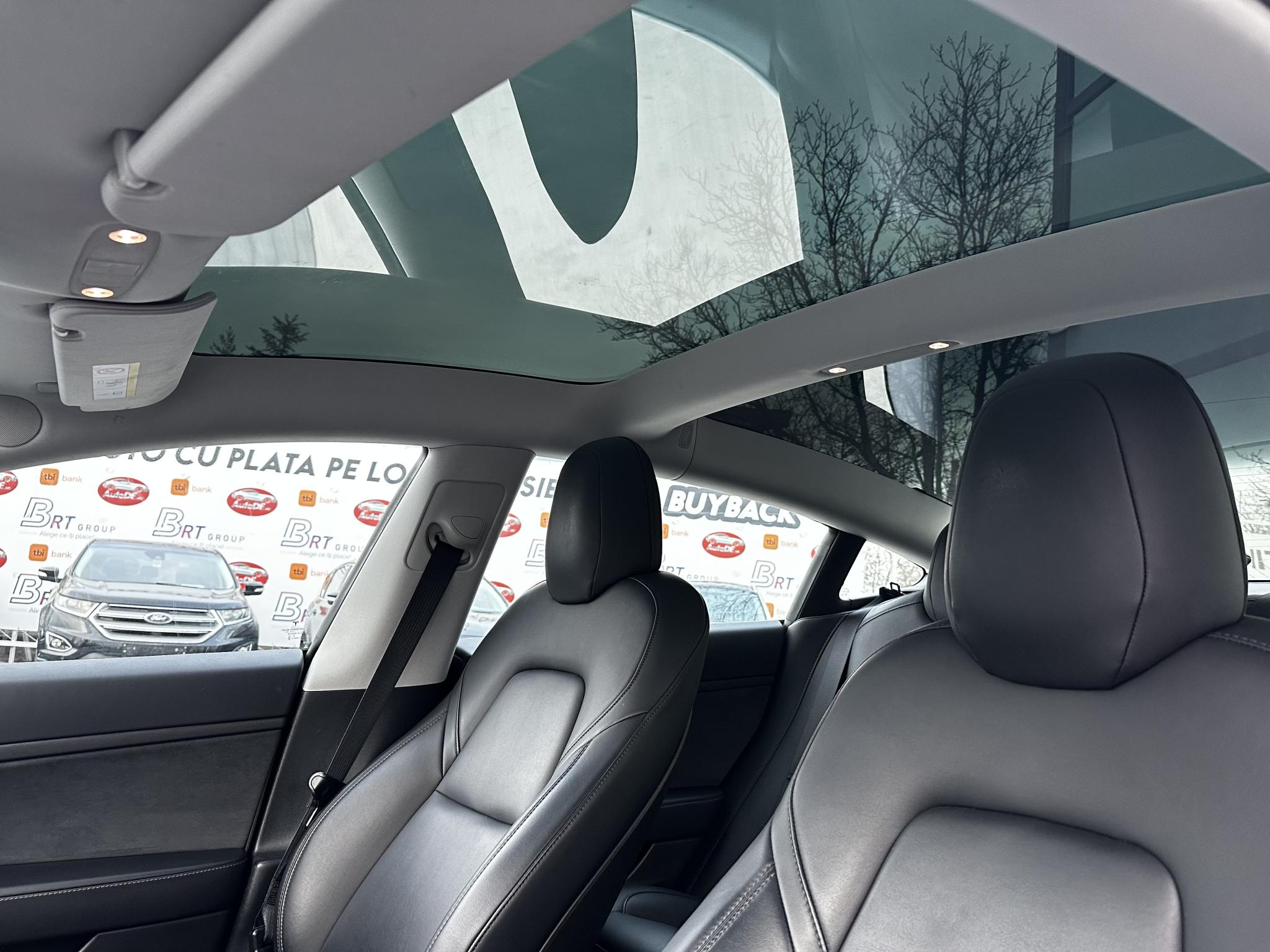 Tesla-Model 3