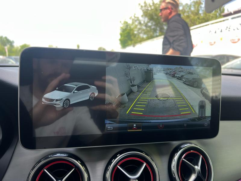 Car Thumb