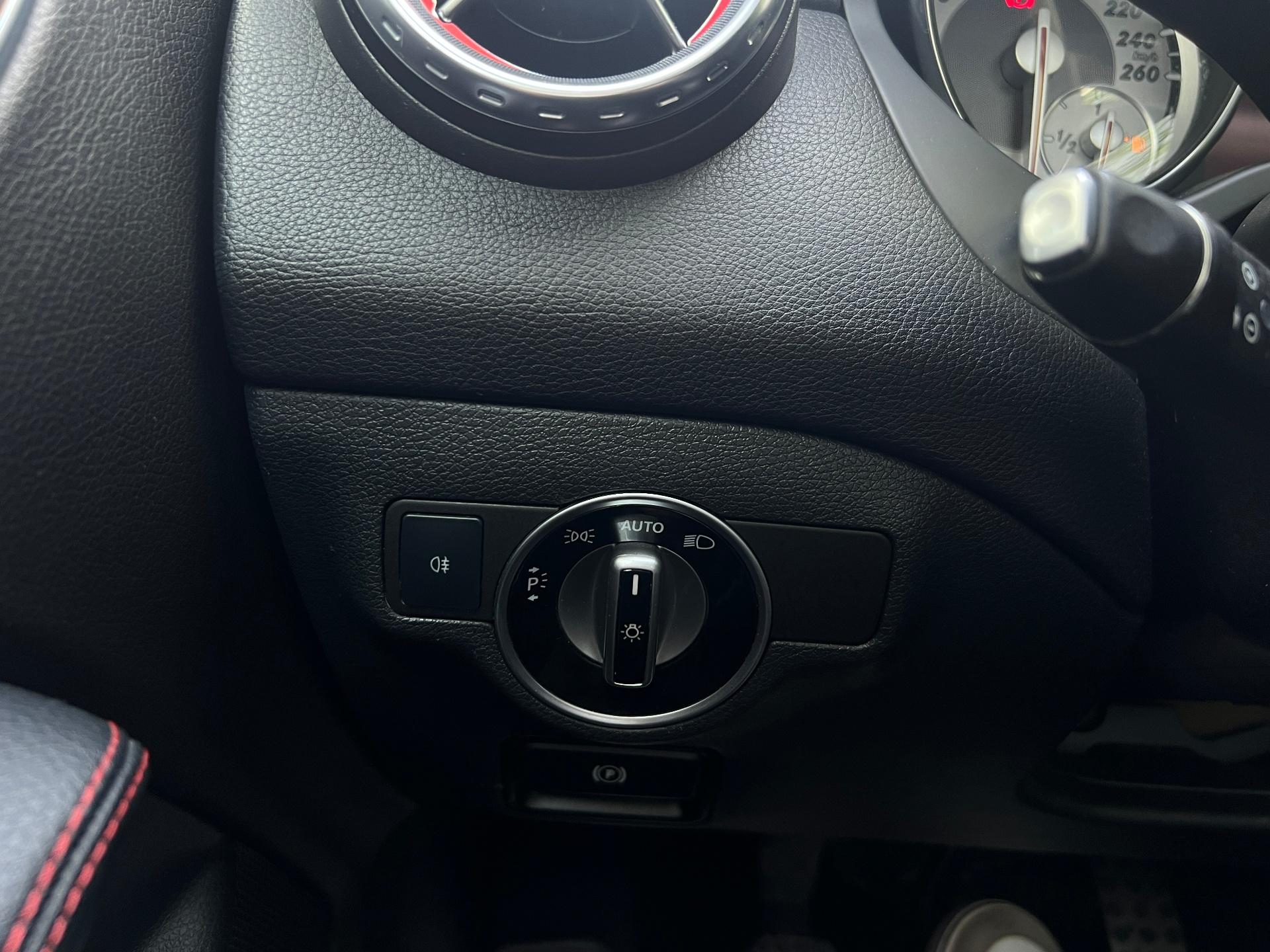 Mercedes-Benz-GLA